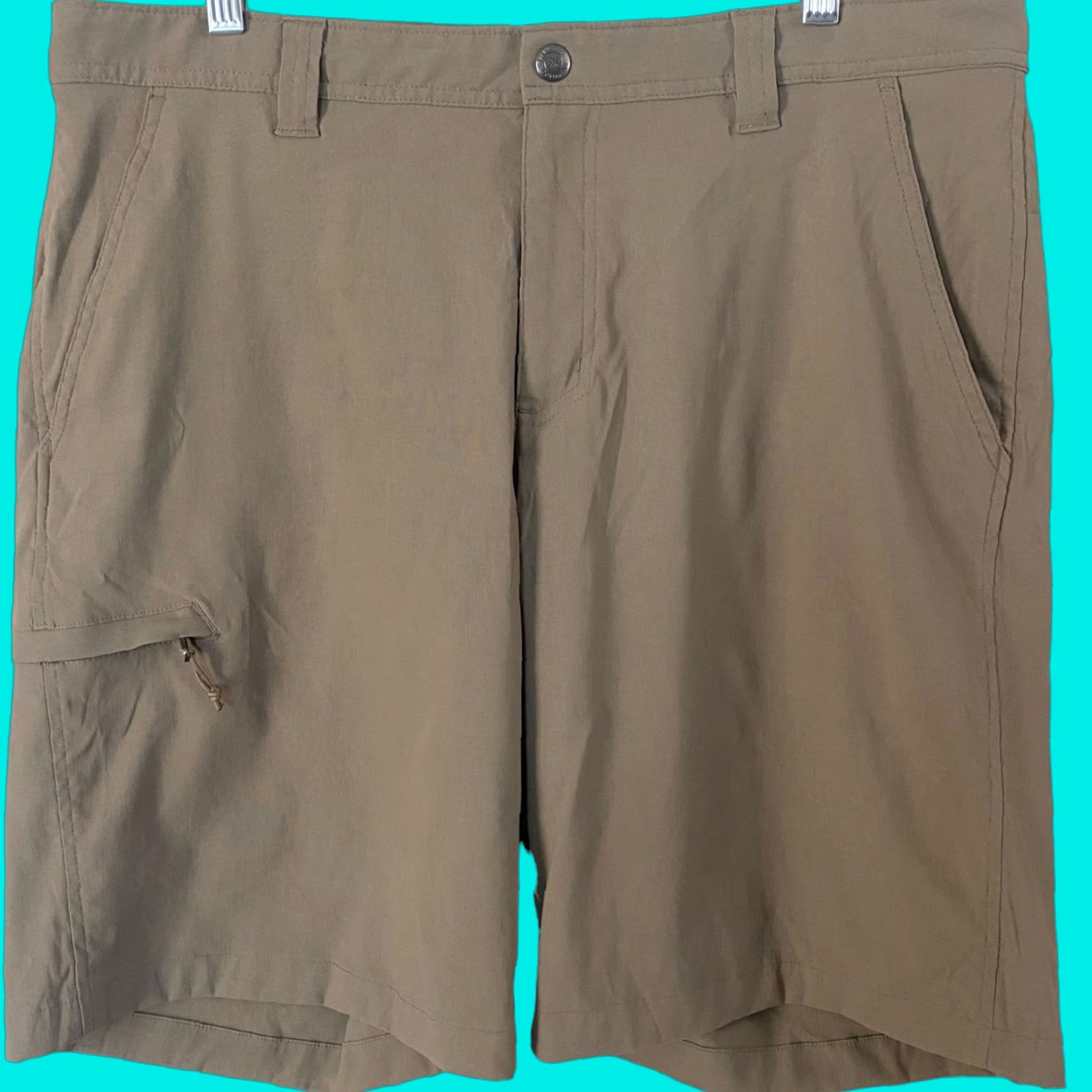 Vintage Columbia Hiking Shorts Mens 36 Tan Ripstop Nylon Cargo Short Outdoor Activewear 5-Pocket Pockets Logo Button Zip Fly Size US 36 / EU 52 - 1 Thumbnail