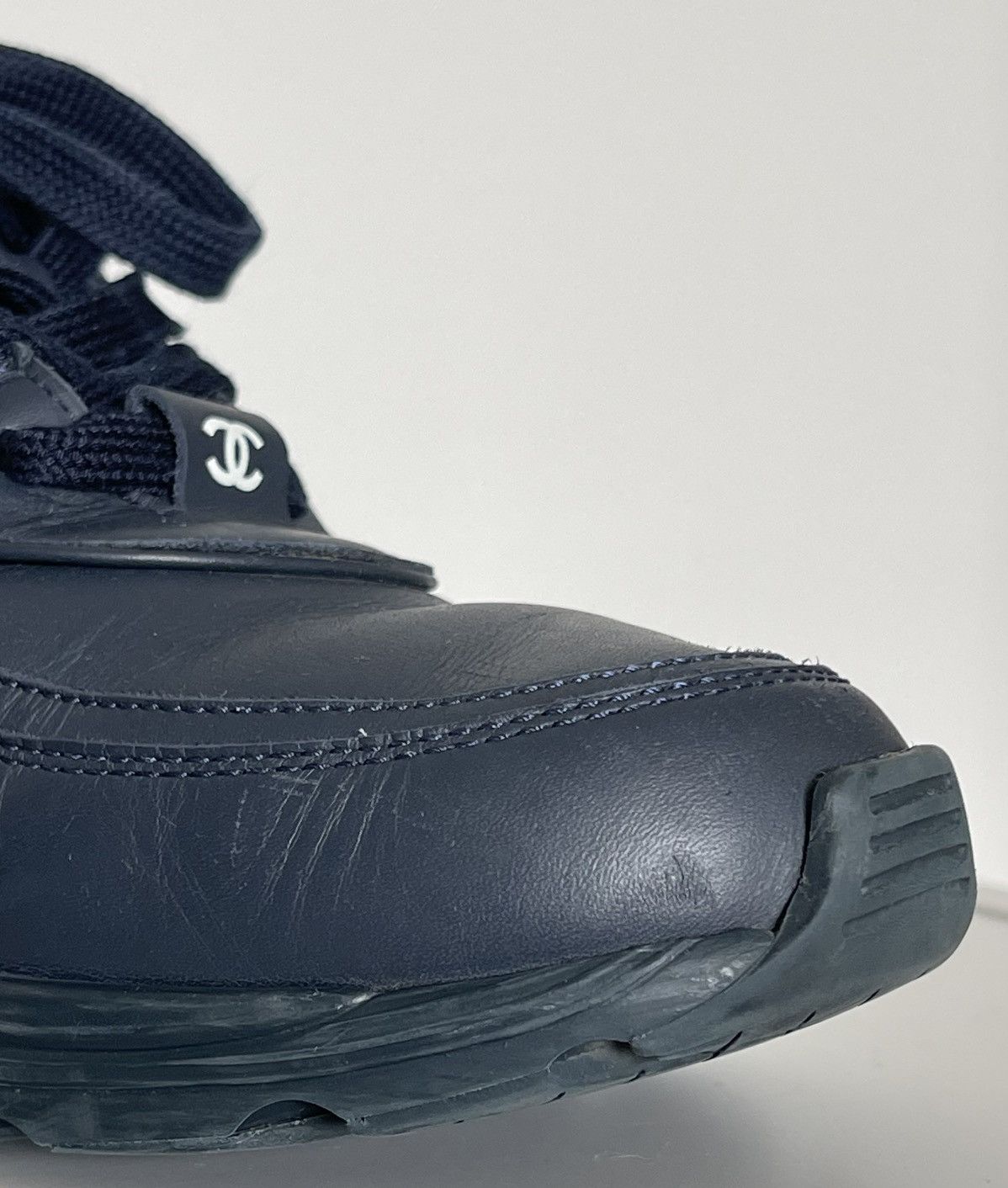 Chanel CHANEL sneakers, navy/white, size 41 Size US 8 / EU 41 - 14 Thumbnail