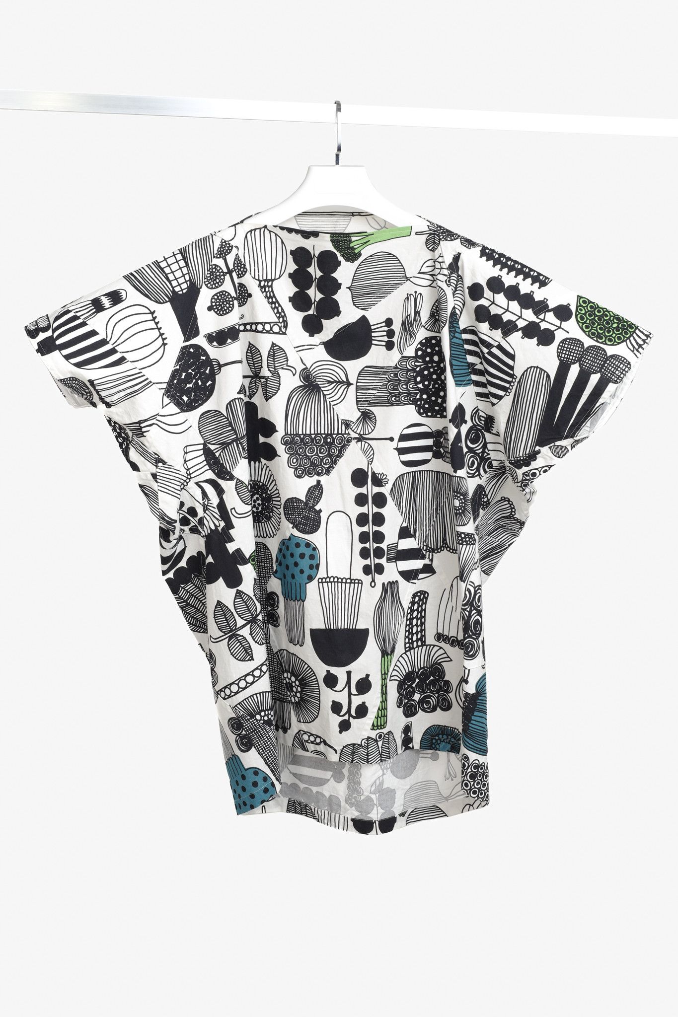 Junya Watanabe × Marimekko Junya Watanabe x Marimekko 2017 B&W Veggie Print Tunic Size S / US 4 / IT 40 - 1 Thumbnail