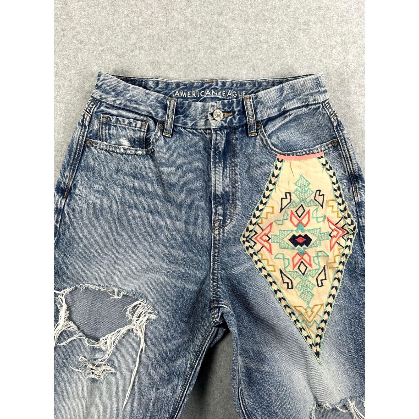American Eagle Outfitters VINTAGE American Eagle Outfitters Jeans Womens 4 Blue High Rise Distressed Lace Mom Embroidered Pockets Bohemian 90s Womens Size 27" / US 4 / IT 40 - 7 Thumbnail