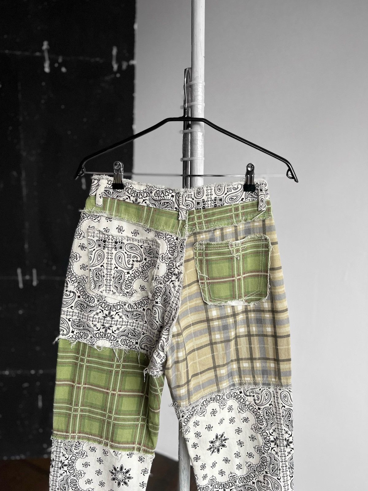 Designer × Jaded London Jaded London Womens Patchwork Bandana Paisley Straight Jeans Size 27" / US 4 / IT 40 - 4 Thumbnail