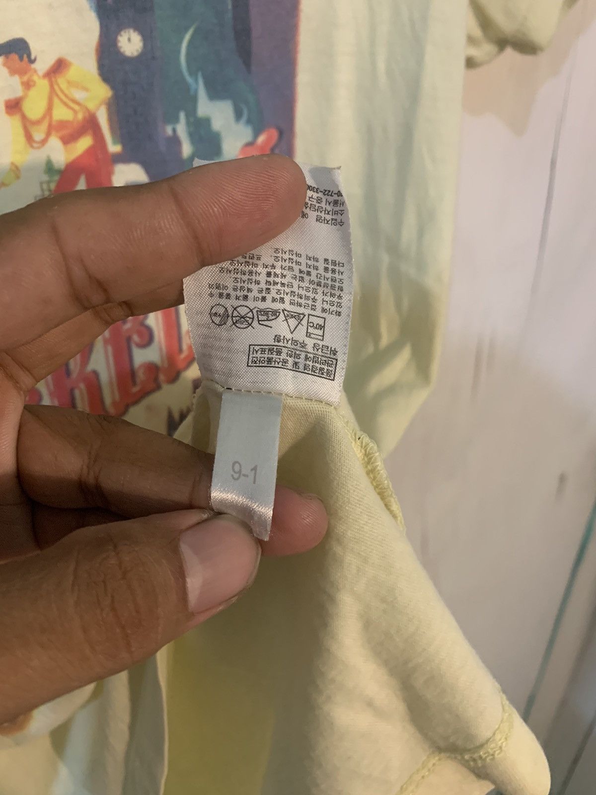 Anime × Disney × Uniqlo VINTAGE Cinderella t-shirt from UNIQLO Size US M / EU 48-50 / 2 - 8 Thumbnail