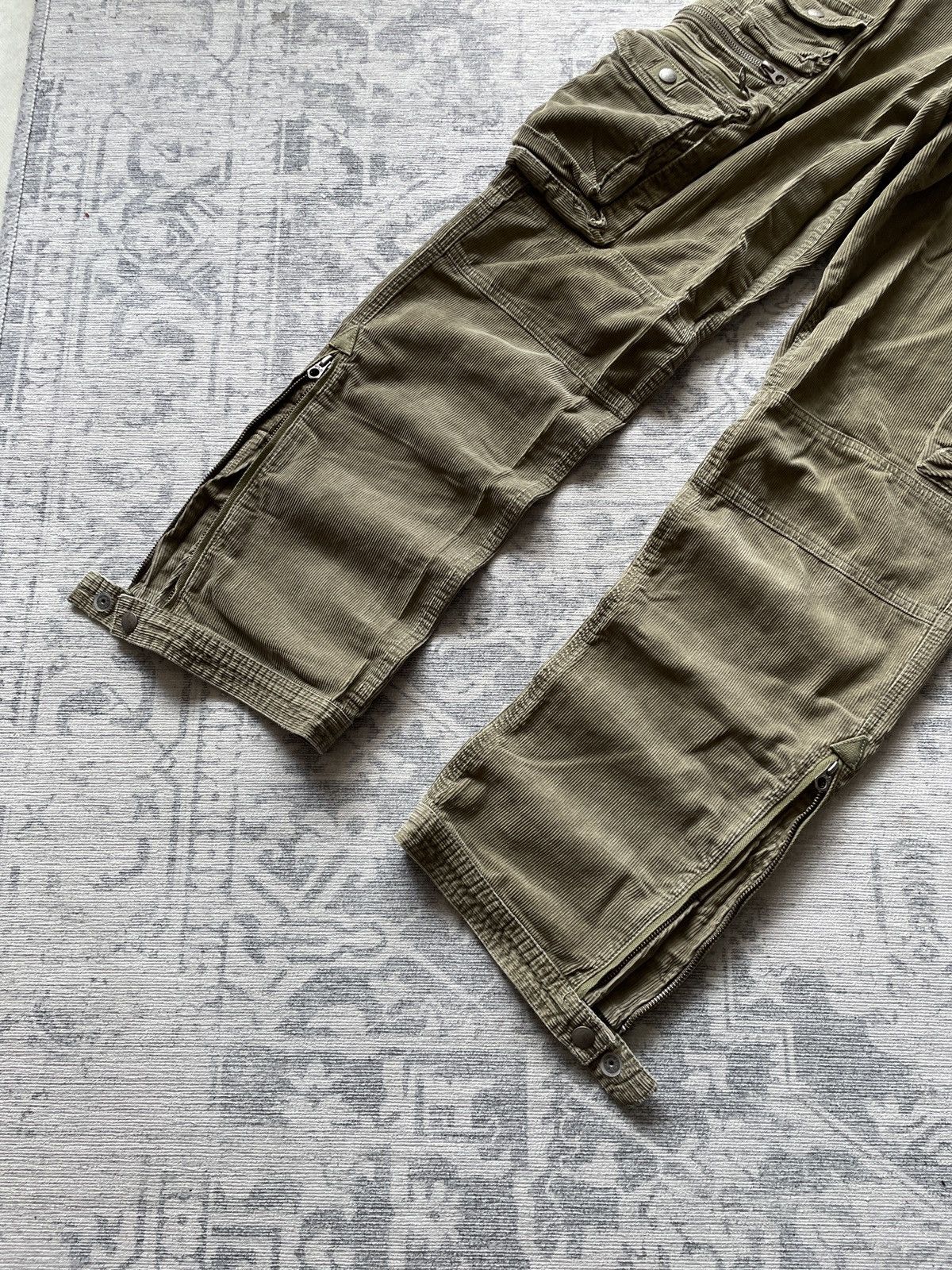 Polo Ralph Lauren Vintage Polo Ralph Lauren Cargo Pants Velvet Corduroy Army Size US 32 / EU 48 - 2 Thumbnail