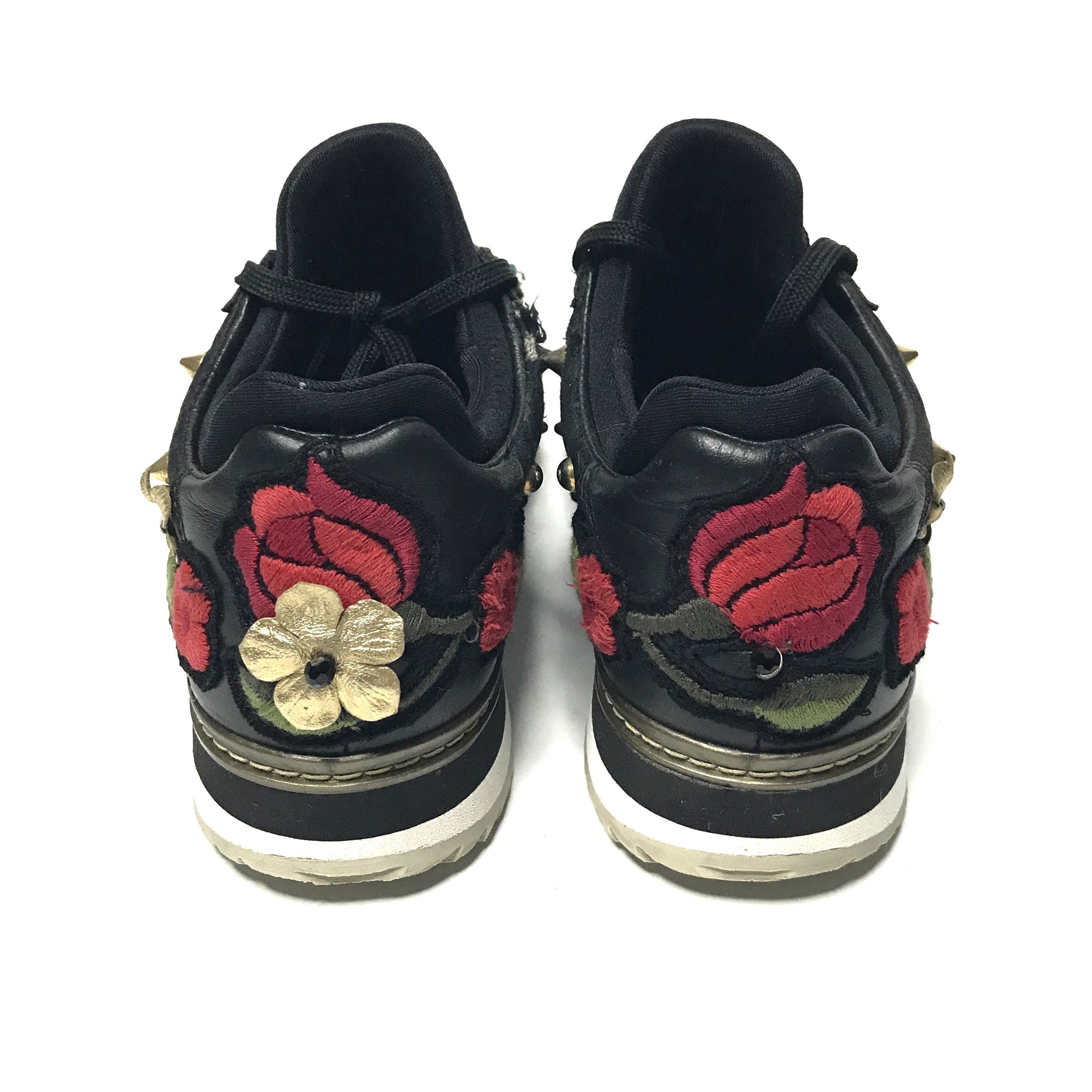 Dolce & Gabbana Dolce & Gabbana Flower Embroidered Studded Sneakers Size 36 Size US 6 / IT 36 - 5 Thumbnail