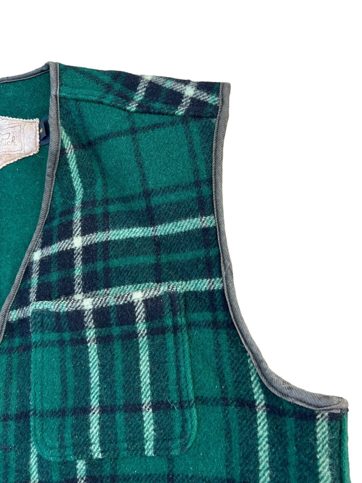 Vintage Vintage 80s Woolrich Wool Plaid Four Pocket Vest Size US M / EU 48-50 / 2 - 9 Thumbnail