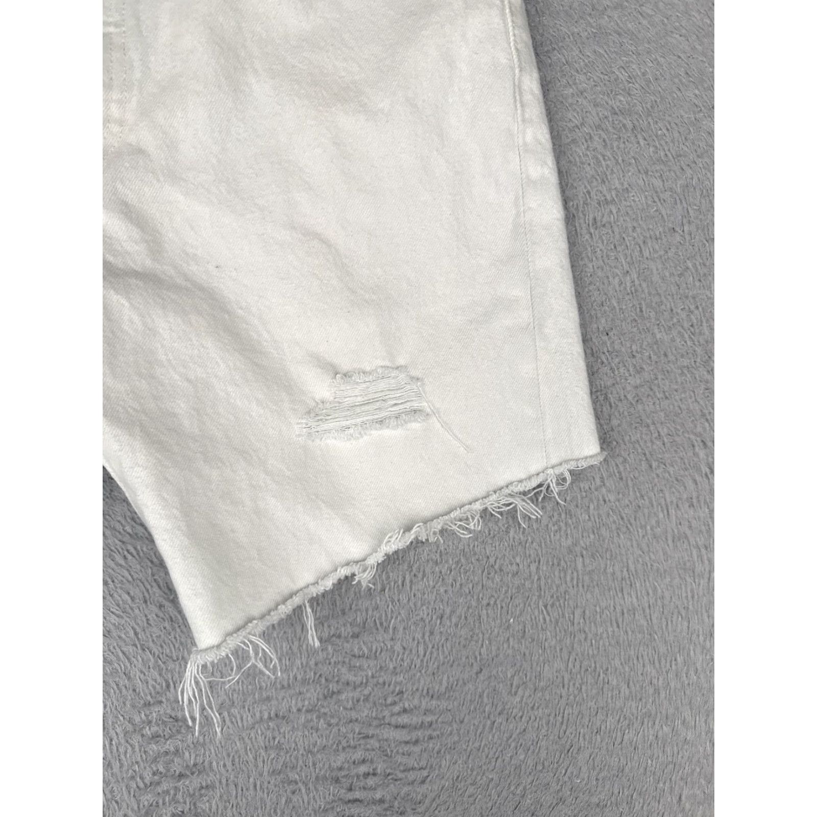 Levi's Levi's 501 Button-Fly Denim Shorts Bermuda Mens 29 White Distressed Pockets 5-Pocket Raw Hem Backyard Beach Casual Size US 29 - 2 Thumbnail