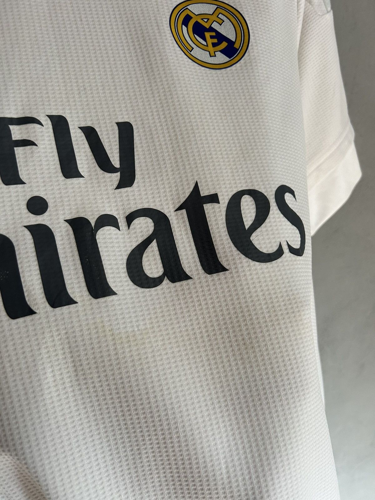 Adidas REAL MADRID 2015 2016 HOME SOCCER JERSEY ADIDAS Size US M / EU 48-50 / 2 - 4 Thumbnail