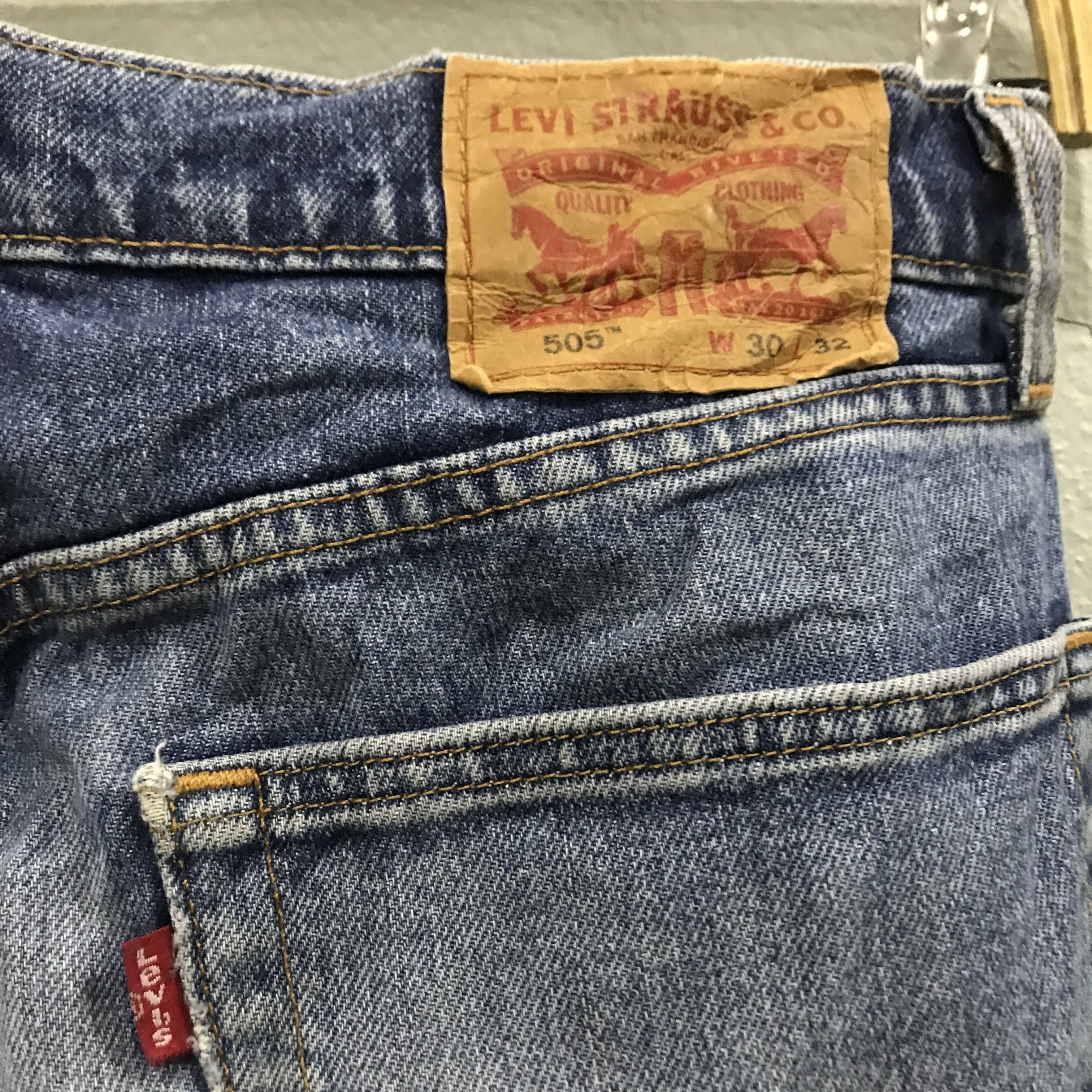 Levi's Vintage Levi's 505 Jeans Distressed Ripped Knees 90s Style Size US 30 / EU 46 - 9 Thumbnail