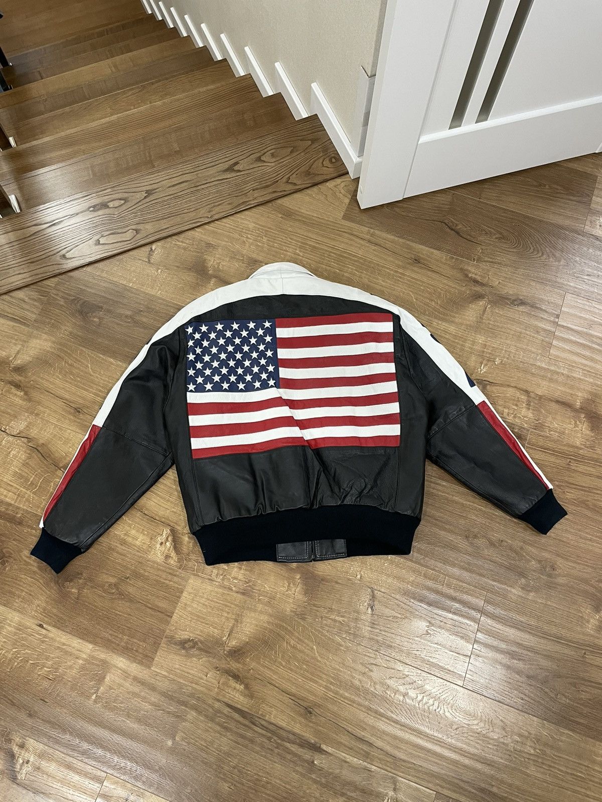 Genuine Leather Vintage USA Flag Top Gun Genuine Leather Pilot Bomber Jacket Size US L / EU 52-54 / 3 - 1 Thumbnail