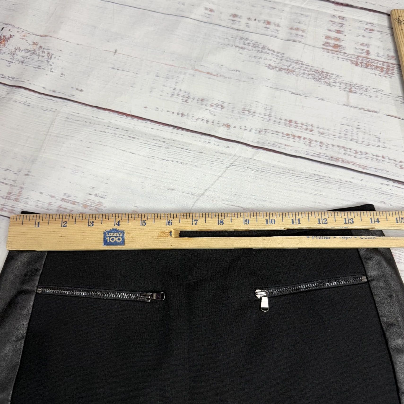 Ann Taylor Ann Taylor Black Mini Skirt Side Faux Leather Trim Lined Size 0 Womens Size 25" / US 0 / IT 36 - 3 Thumbnail