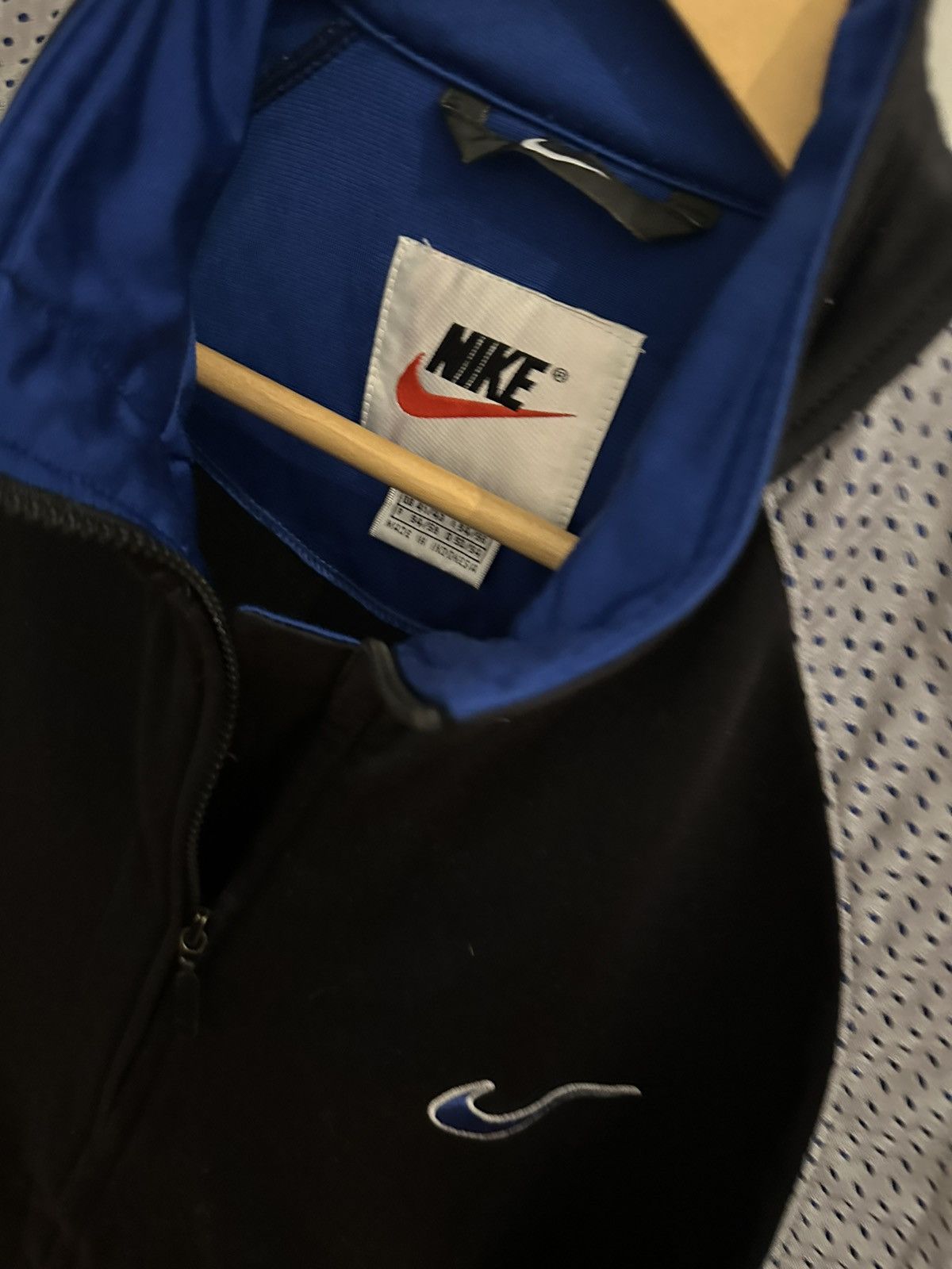 Nike Nike Air Jacke Windbreaker Size L Retro Vintage Track Size US L / EU 52-54 / 3 - 6 Thumbnail