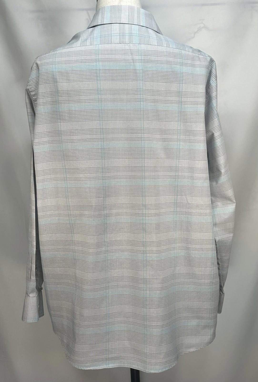 Van Heusen Van Heusen Wrinkle Free Button Down Gray Shirt 17-17.5/34-35 Size 44R - 2 Thumbnail