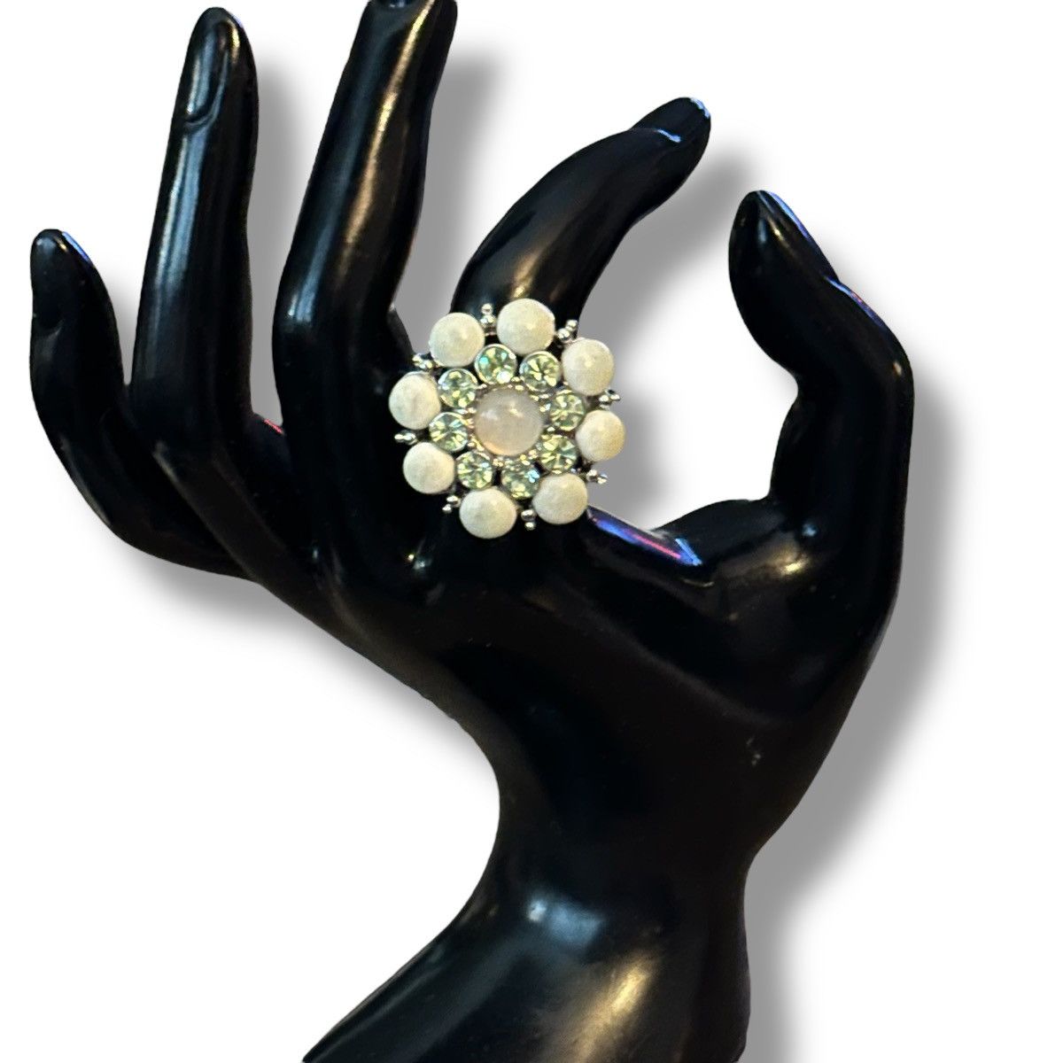 Other Gemstone flower statement stretch ring Size ONE SIZE - 2 Thumbnail