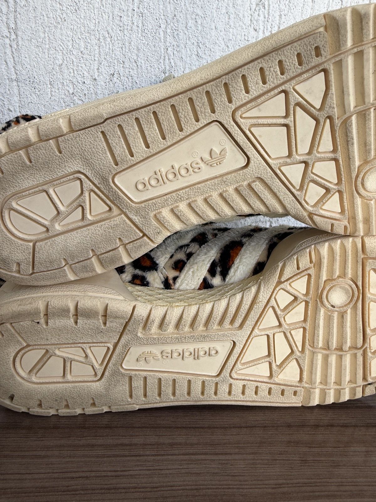 Jeremy Scott Js leopard tail sneaker Size US 6 / IT 36 - 23 Thumbnail