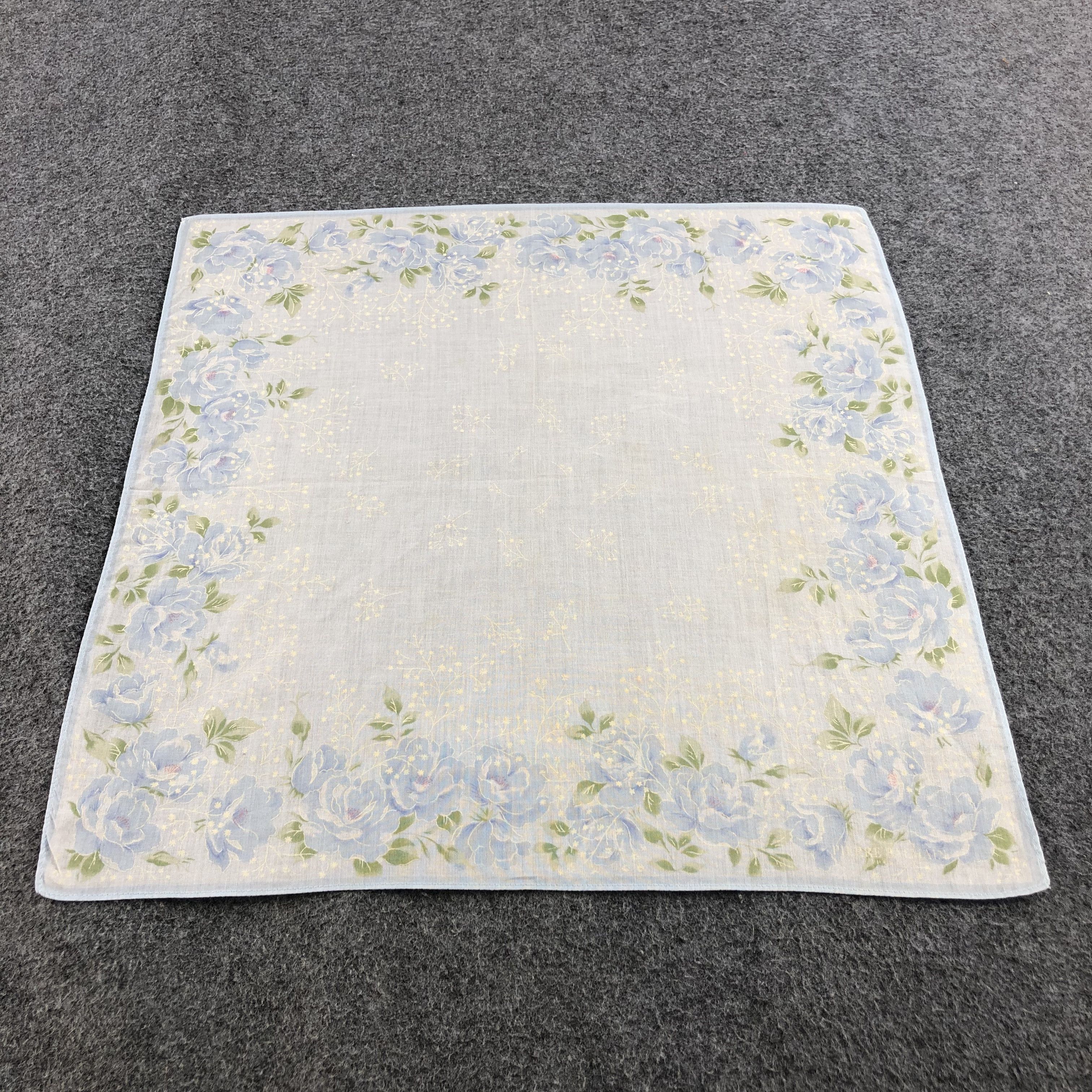 Pierre Balmain Pierre Balmain Handkerchief Neckerchief Bandana H1366 Size ONE SIZE - 2 Thumbnail
