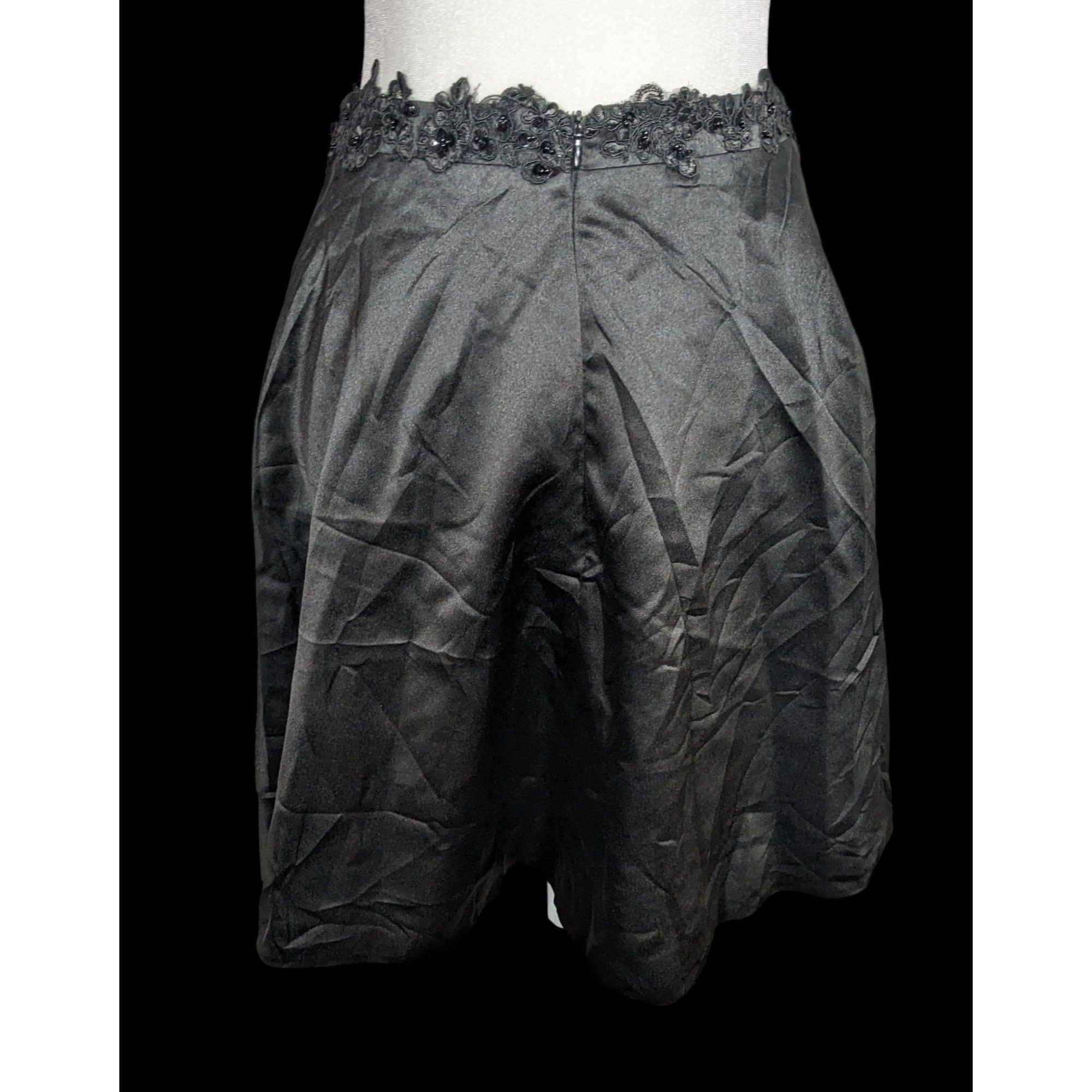 Handmade Handmade Gothic Knee Length Skirt With Floral Embroidered Wa Size 26" / US 2 / IT 38 - 2 Thumbnail