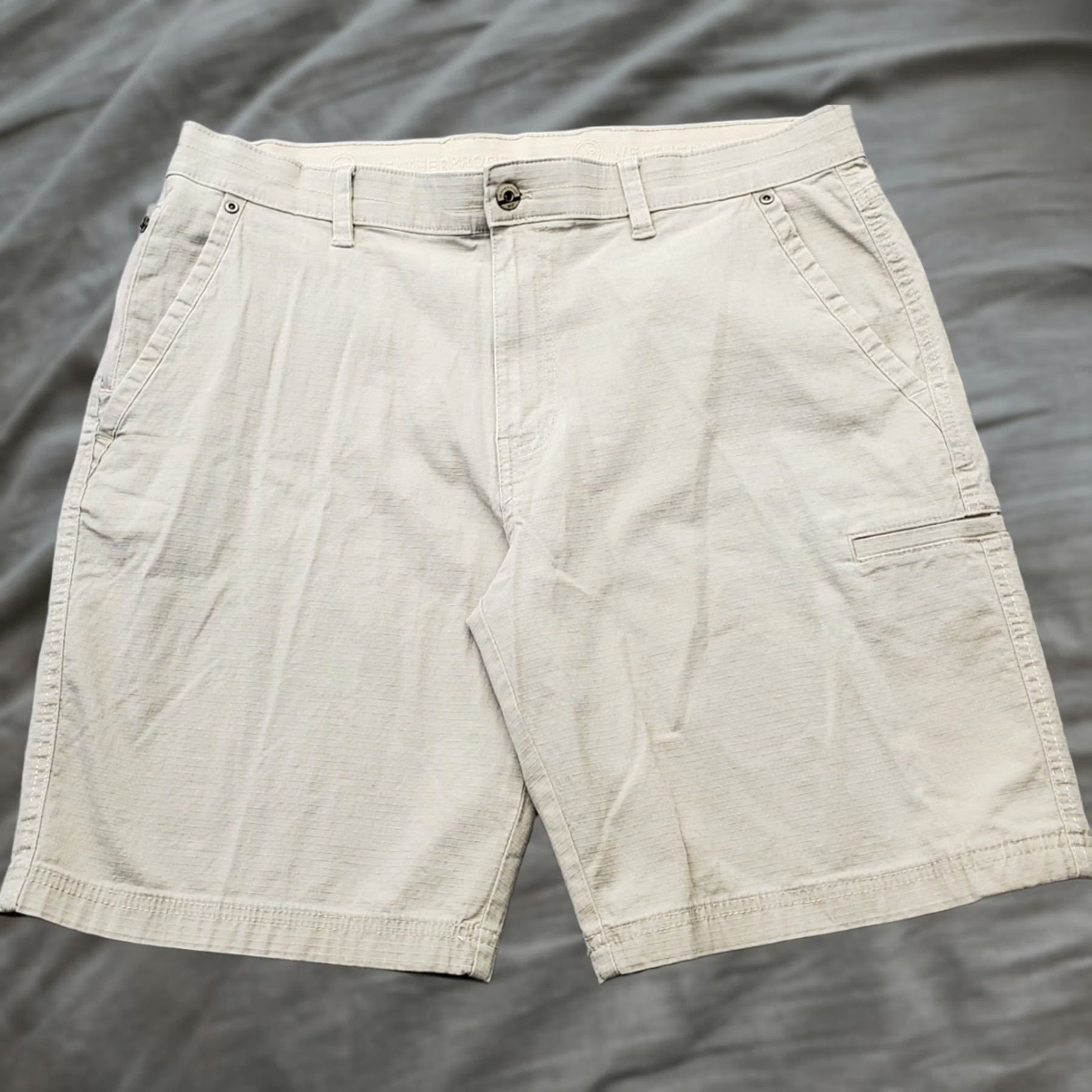 Weatherproof Weatherproof Mens Cargo Shorts 36 Tan Comfort Stretch Hiking Waistband Casual Outdoor Size US 36 / EU 52 - 1 Thumbnail