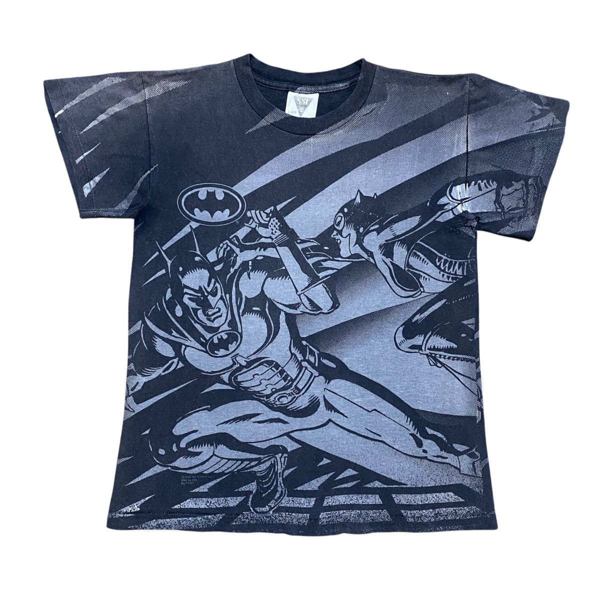 DC Comics × Vintage Rare‼️🔥Vintage Batman X Cat Woman Full Print For Kids T-Shirt Size US XXS / EU 40 - 1 Thumbnail