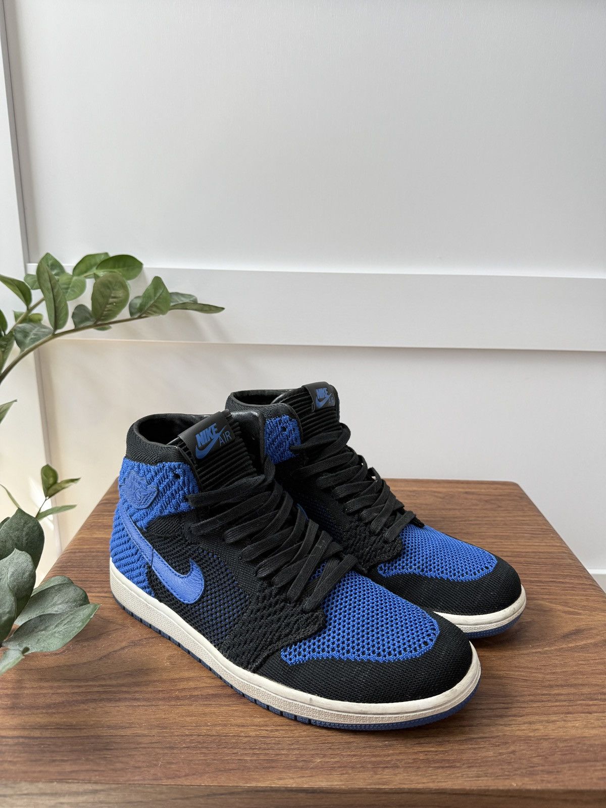 Jordan Brand Jordan 1 High Royal Flyknit Size US 9.5 / EU 42-43 - 1 Thumbnail