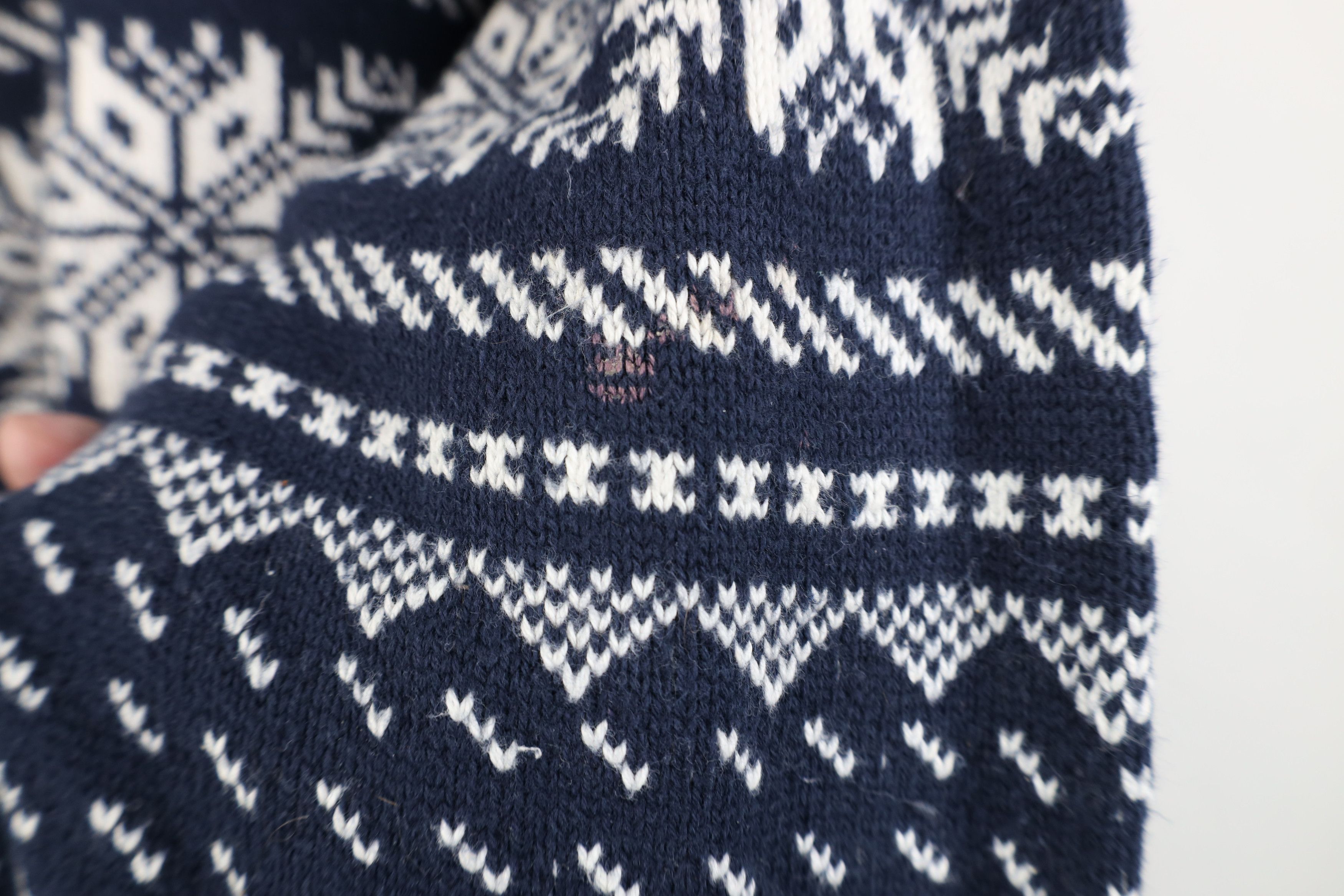 J.Crew Vintage Y2K J Crew Snowflake Fair Isle Cotton Knit Sweater Size US L / EU 52-54 / 3 - 5 Thumbnail