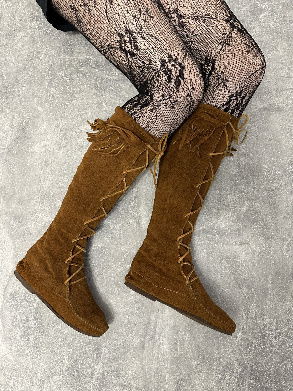 Minnetonka Vintage Minnetonka Boots US6 Made in U.S.A Size US 6 / IT 36 - 2 Thumbnail
