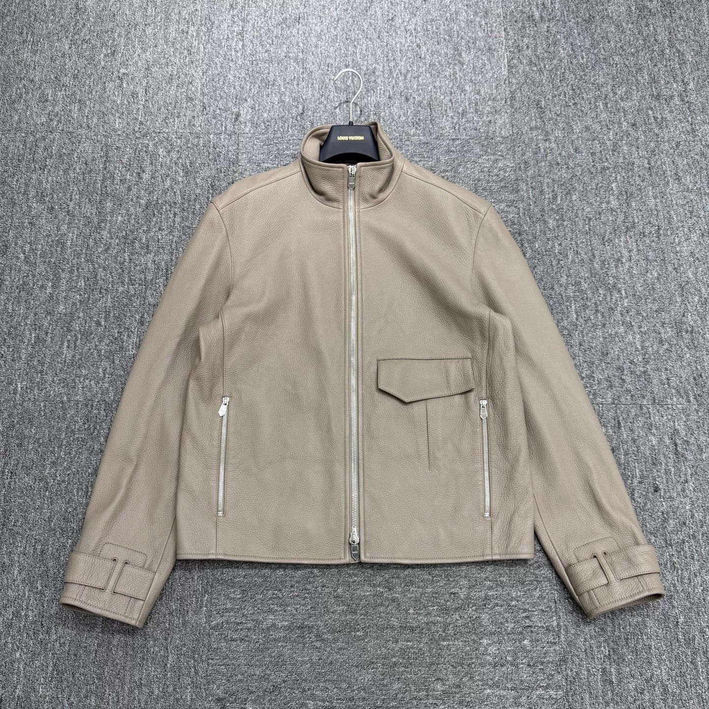 Hermes hermes suede jacket in beige size 50 Size US L / EU 52-54 / 3 - 1 Thumbnail