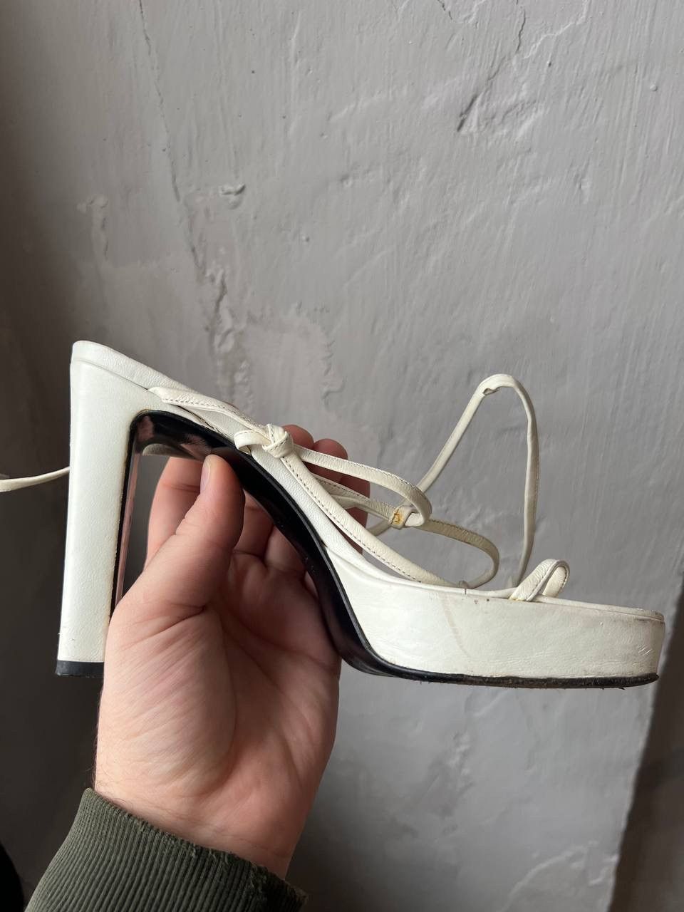 Gucci GUCCI CAGE WOVEN SANDALS LEATHER HEELS WHITE SIZE 36 Size US 6 / IT 36 - 19 Thumbnail