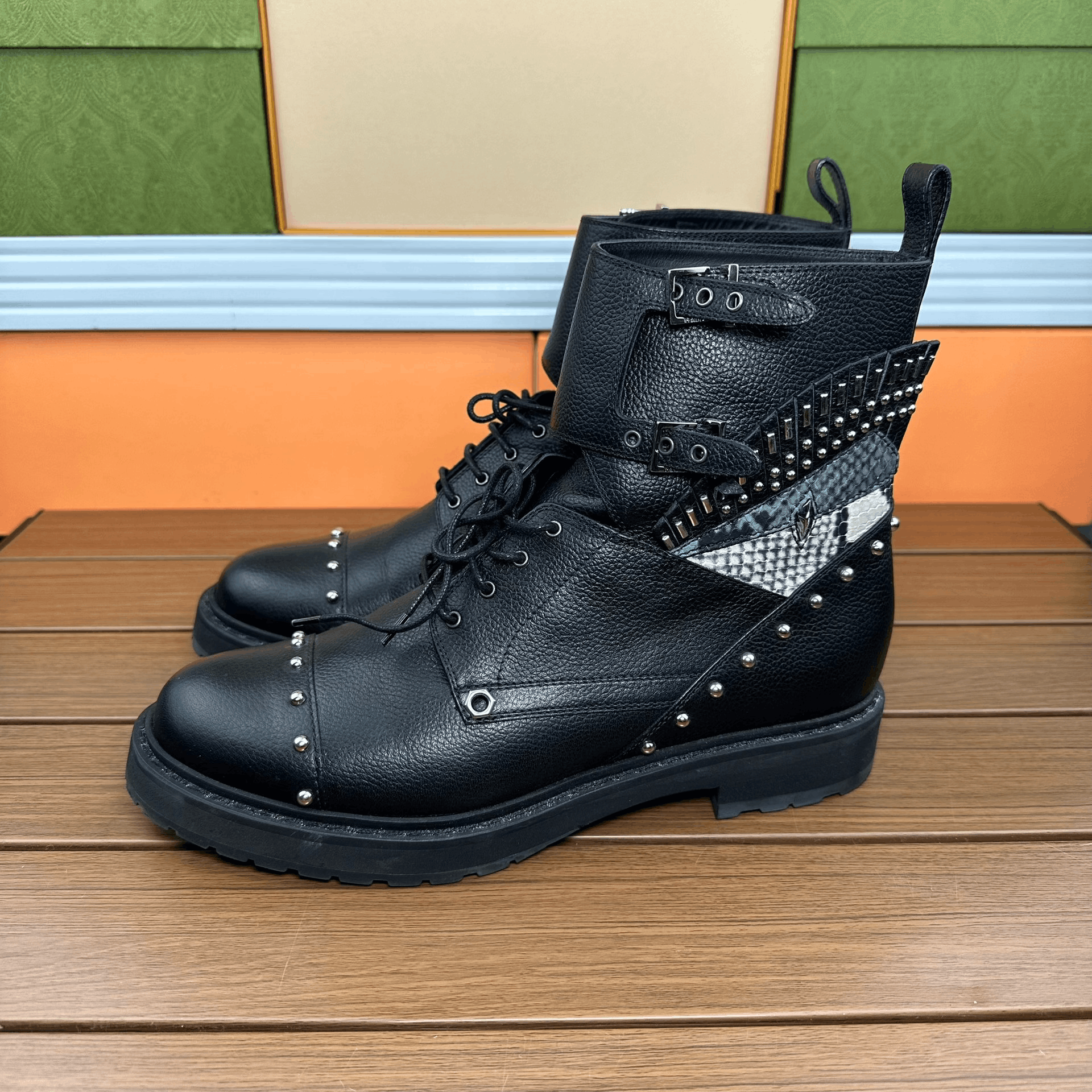 Fendi Fendi Black Boots it_38-5 Women Size US 8.5 / IT 38.5 - 1 Thumbnail