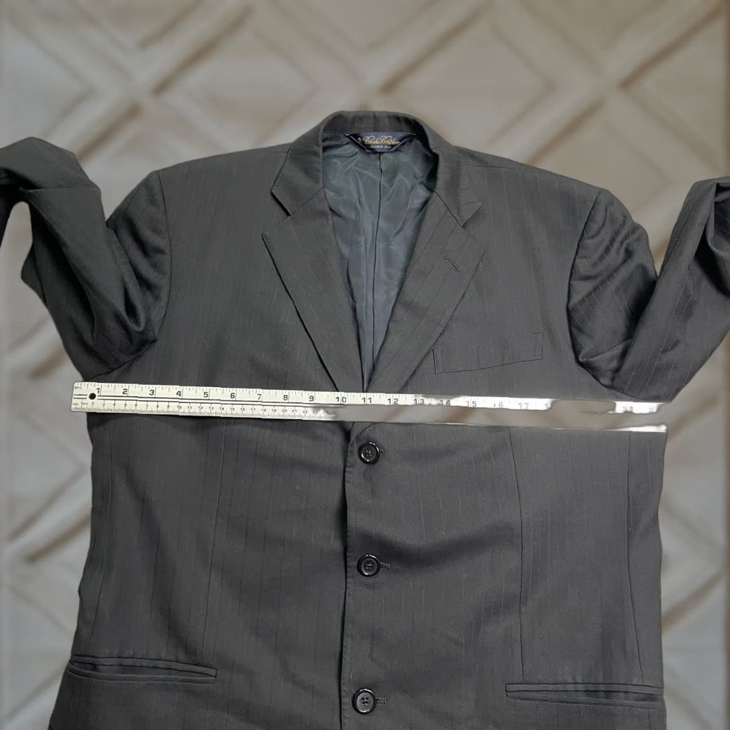 Brooks Brothers Brooks Brothers Blazer Mens 46 Black Double-Vented Notch Lapel Single-Breasted 3-Button Chest 45in Regular Fit Dry Clean Only Vintage No Size 46R - 1 Thumbnail