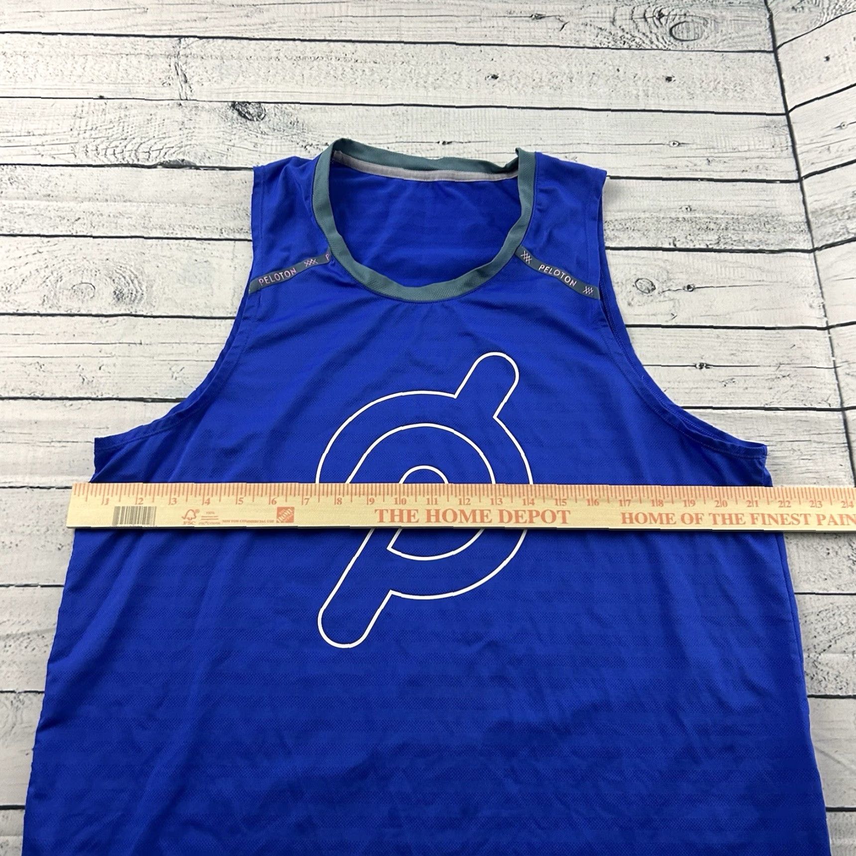 Rhone Rhone Peloton Sleeveless Athletic Shirt Men's XL Blue Tank Athletic Shirt XL Blue Mens Rhone Peloton Sleeveless Shirt Size US XL / EU 56 / 4 - 3 Thumbnail
