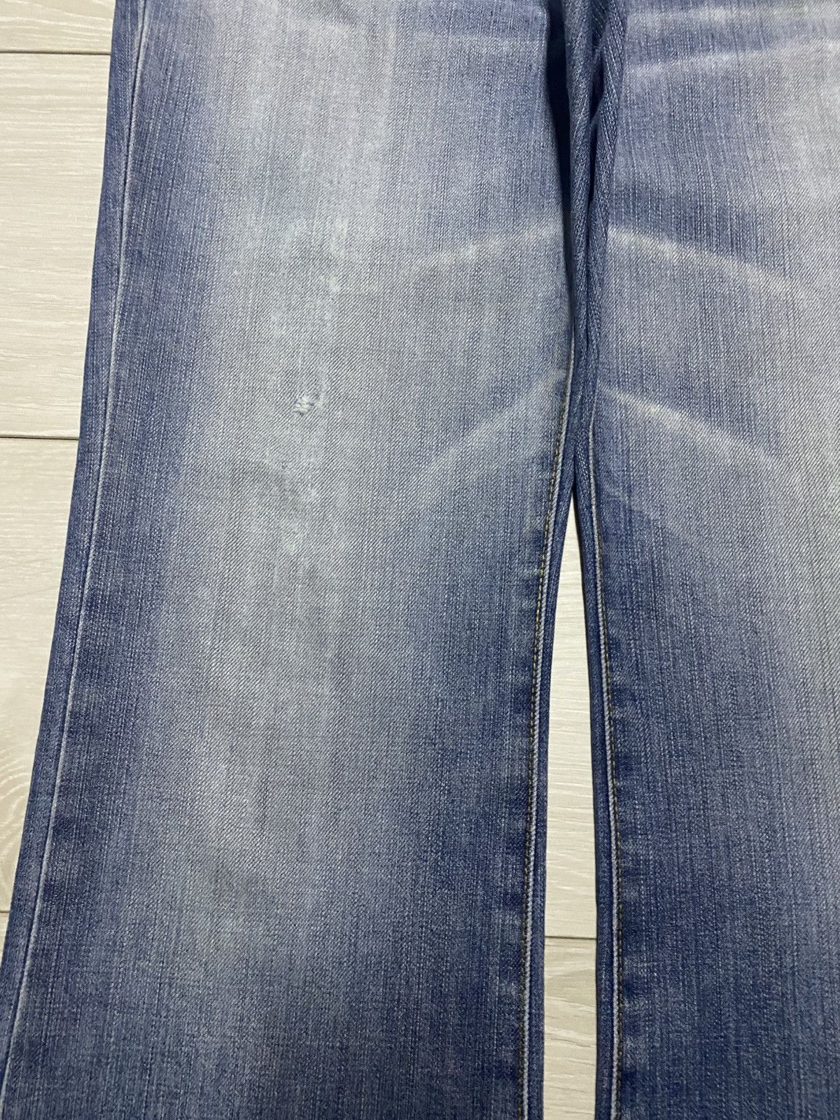 Uniqlo Vintage Japanese Brand Uniqlo Faded Wash Flare Jeans Size US 33 - 7 Thumbnail
