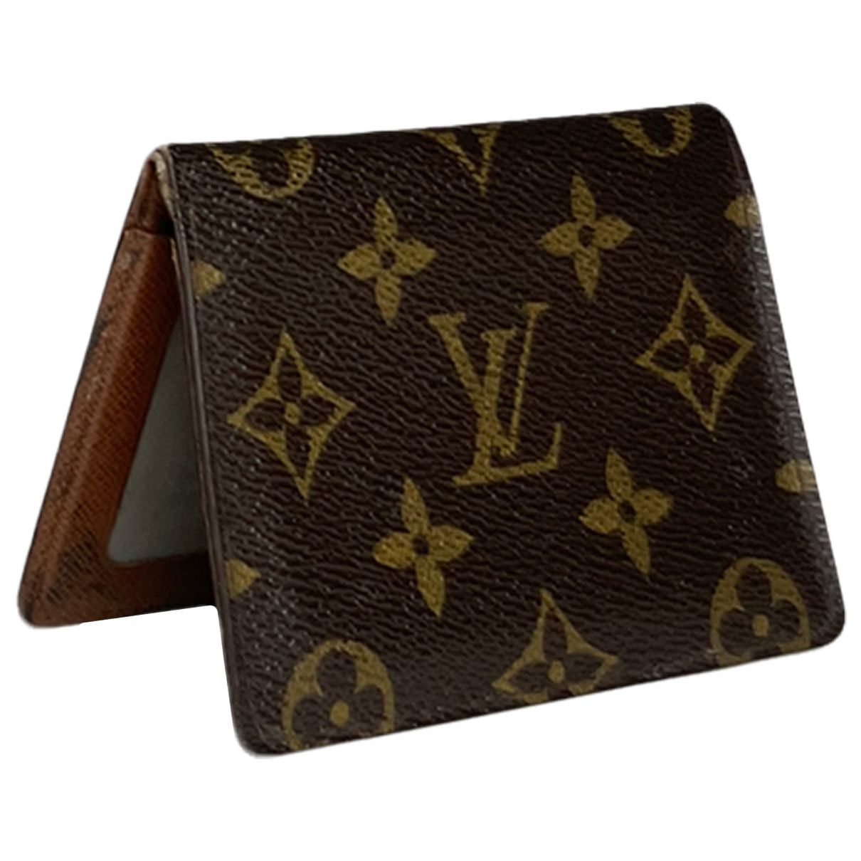 Louis Vuitton Brown Leather Purse Size ONE SIZE - 1 Thumbnail