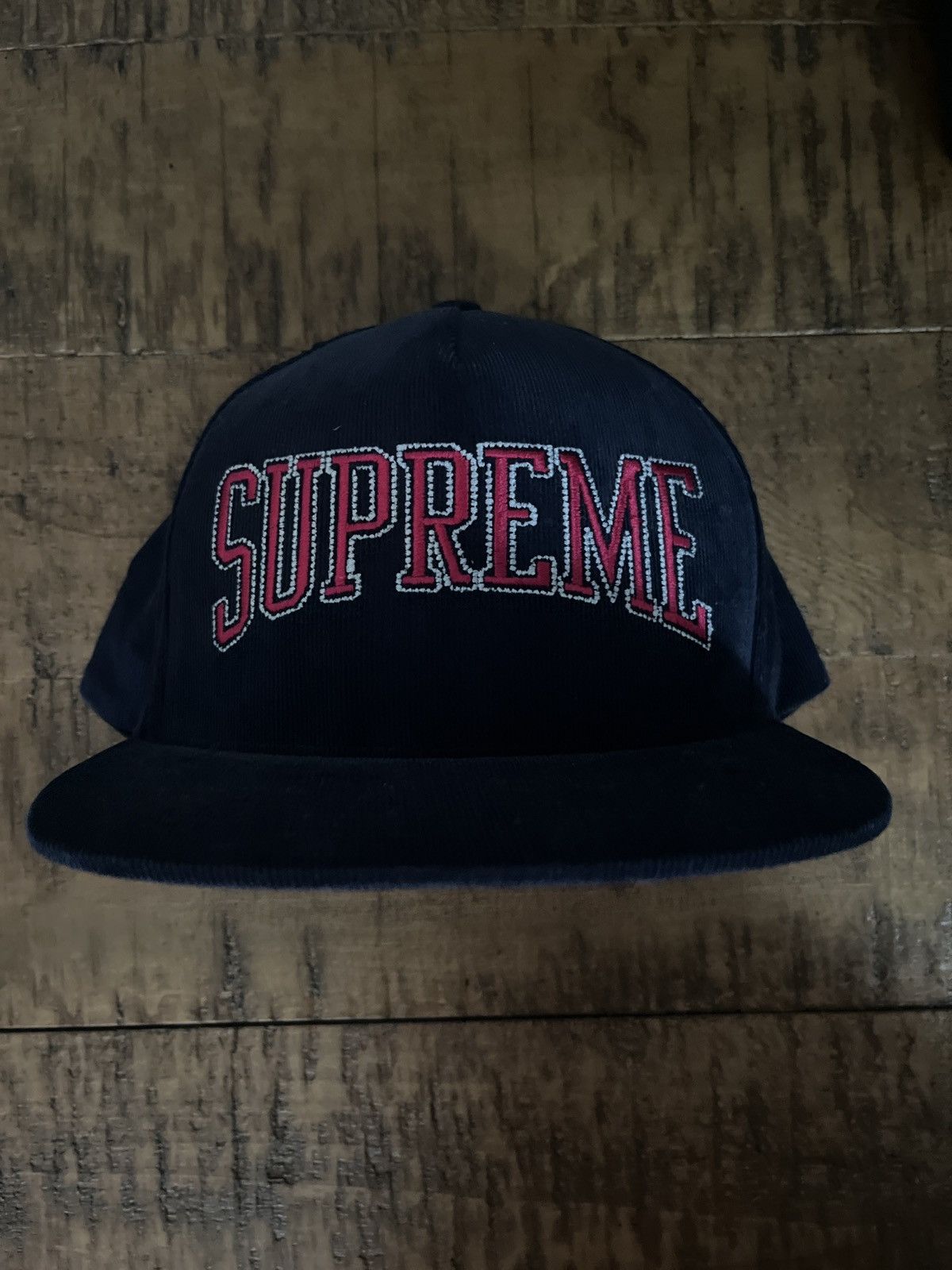 Supreme BRAND NEW Supreme Dotted Arc 5-Panel Navy Hat F/W17 Size ONE SIZE - 1 Thumbnail