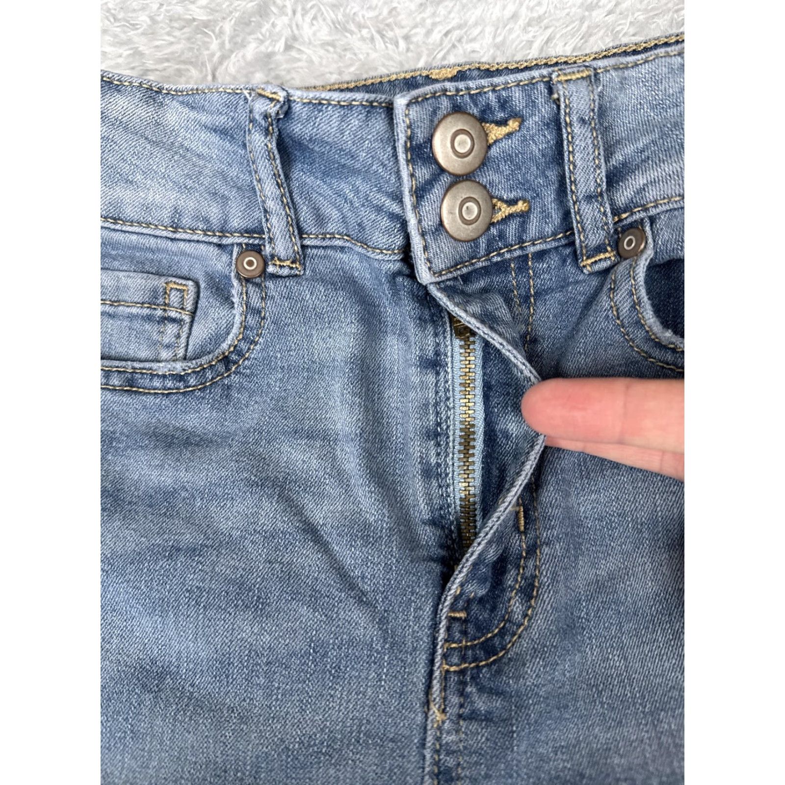 Vintage No Boundaries Jeans Womens High Rise Bootcut Juniors Light Wash Stretch 22x31 Size 25" / US 0 / IT 36 - 5 Thumbnail
