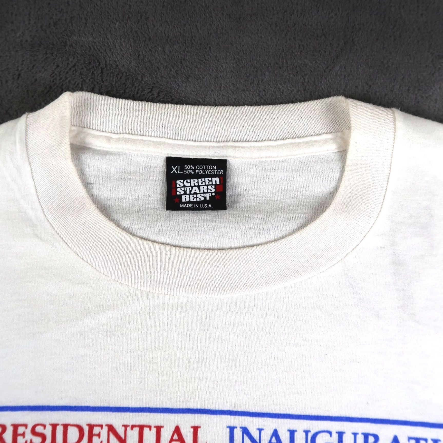Vintage VINTAGE 90s President Inauguration T Shirt Mens XL White USA Bill Clinton 1993 Logo Graphic Print Short Sleeve Crew Neck Cotton Blend Regular T-Shirt Size US XL / EU 56 / 4 - 5 Thumbnail