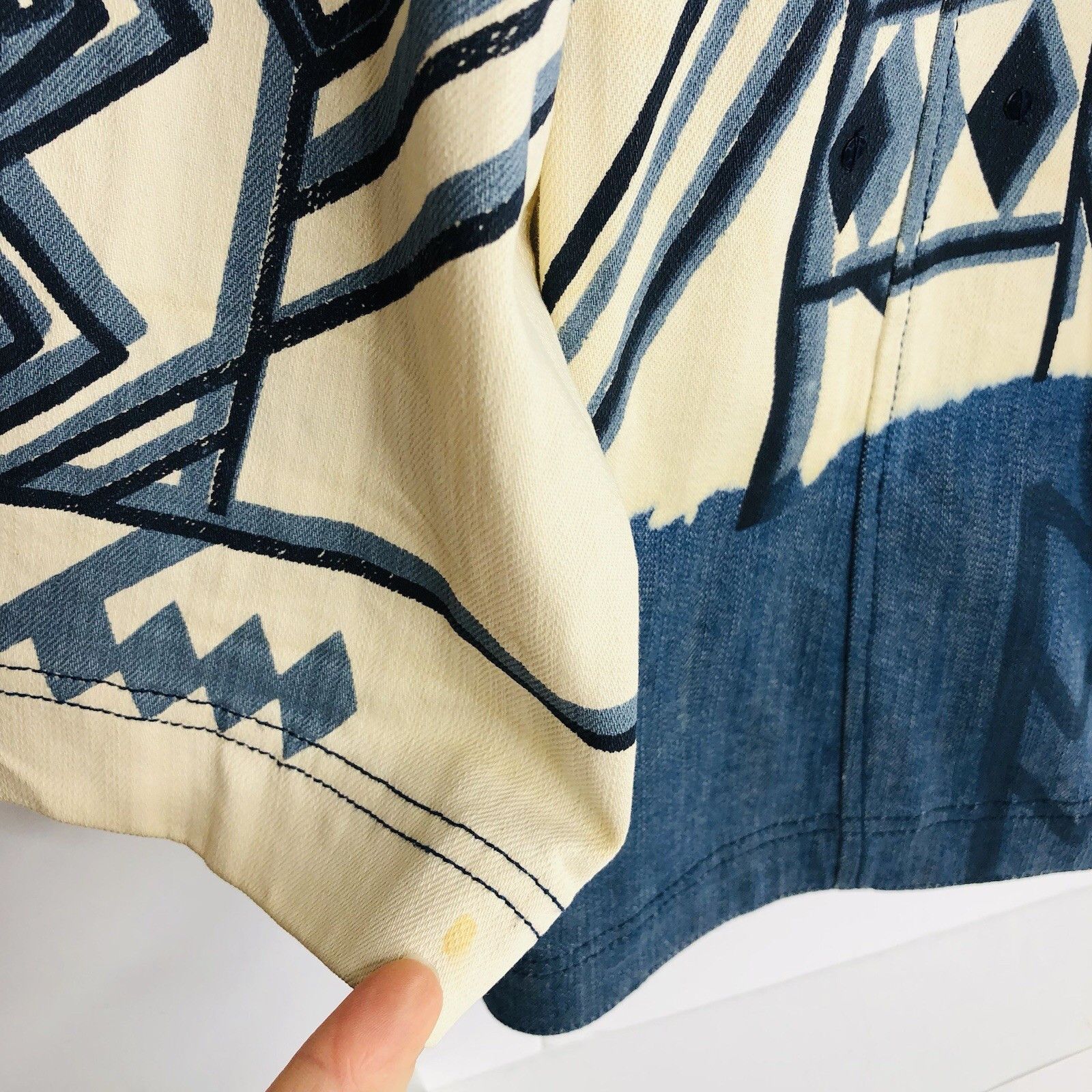 Chicos Chicos Ivory Navy Blue Artsy Jacket Size 2 Womens Pattern Size XS / US 0-2 / IT 36-38 - 2 Thumbnail