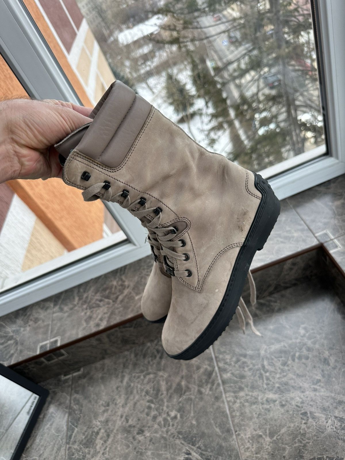 Tod's Tod’s Women’s Lace-Up Boots Beige Nubuck Leather Vibram Sole Size US 6.5 / IT 36.5 - 9 Thumbnail