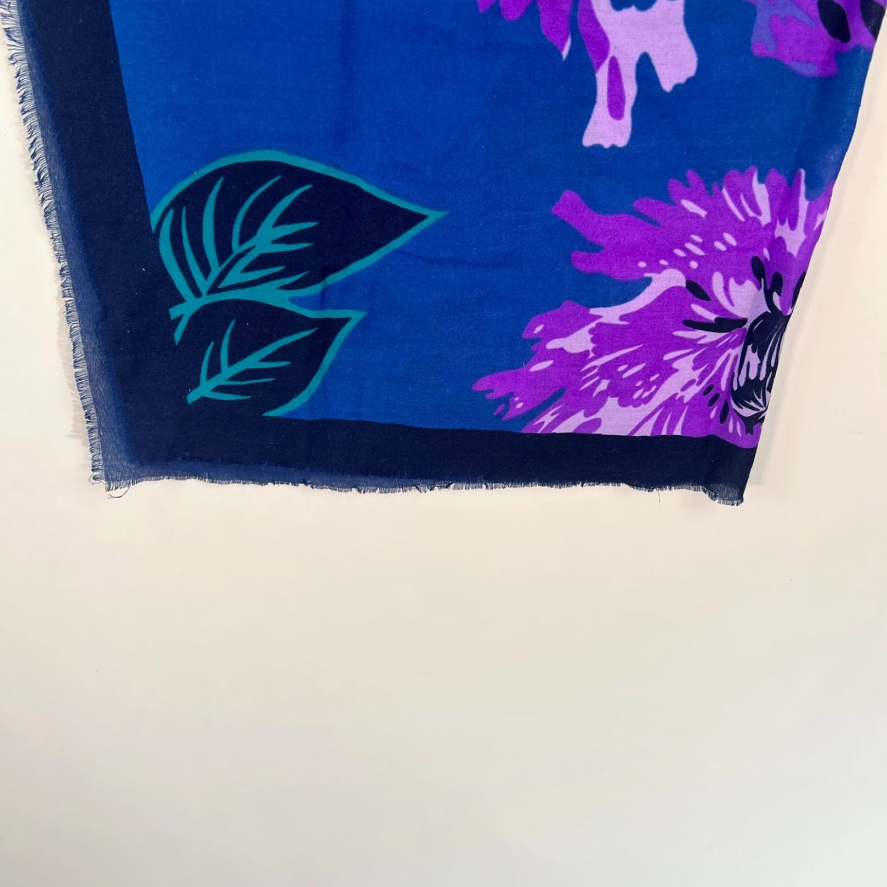 Vintage VINTAGE Scarf Mantilla Wrap Womens 31X31 in Floral Lace Fringe Purple Blue 90s Womens Size ONE SIZE - 4 Thumbnail