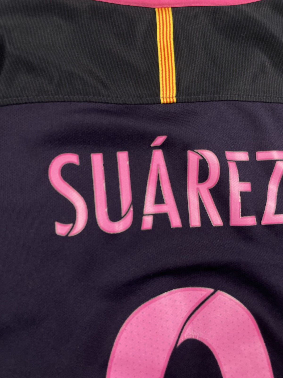 Nike Nike S FC Barcelona 16/17 Away #9 Suarez Jersey Drip OG eg Size US S / EU 44-46 / 1 - 12 Thumbnail