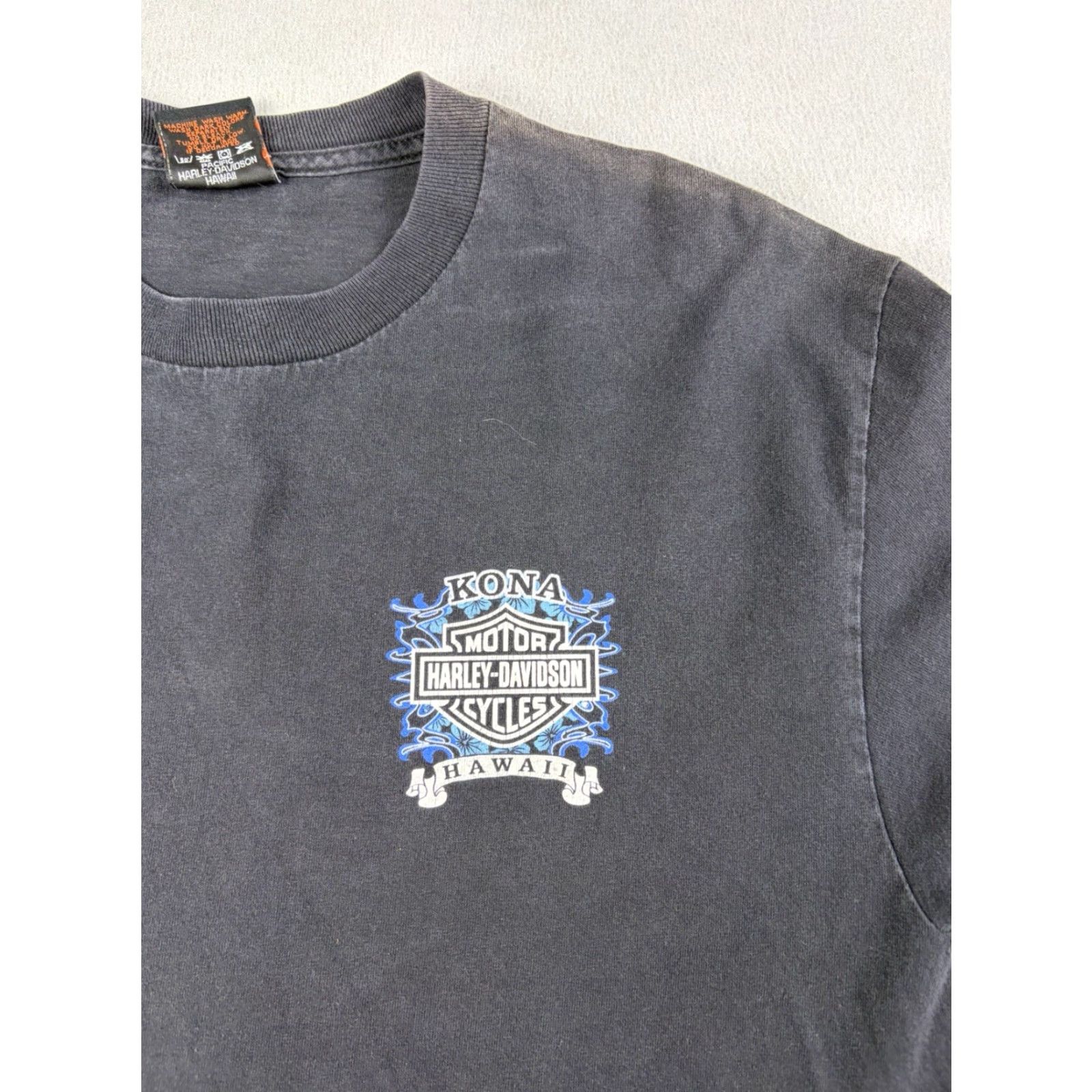 Harley Davidson VINTAGE Harley-Davidson Shirt Men’s Large Black Kona Hawaii Motorcycle Bike Graphic Print Short Sleeve Crew Neck Double-Sided Mens L Size US L / EU 52-54 / 3 - 2 Thumbnail