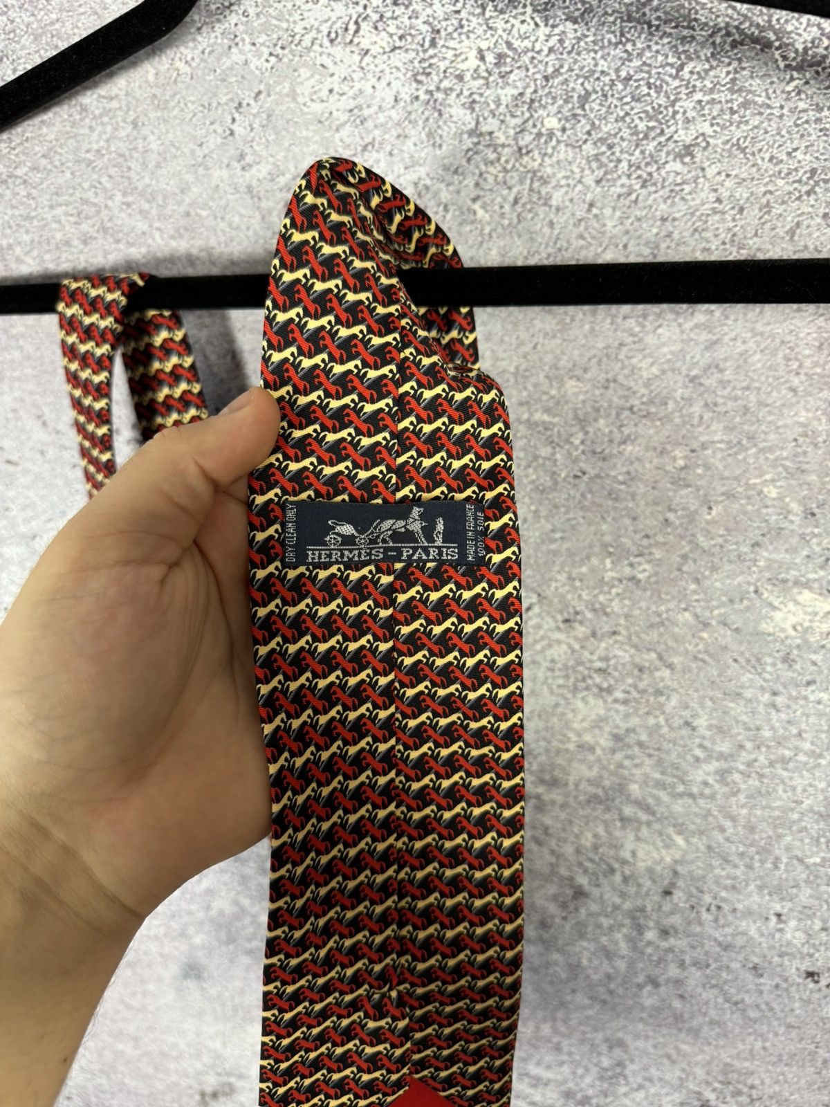 Hermes Vintage Collector’s Hermes Silk Tie Horse Monogram Size ONE SIZE - 4 Thumbnail