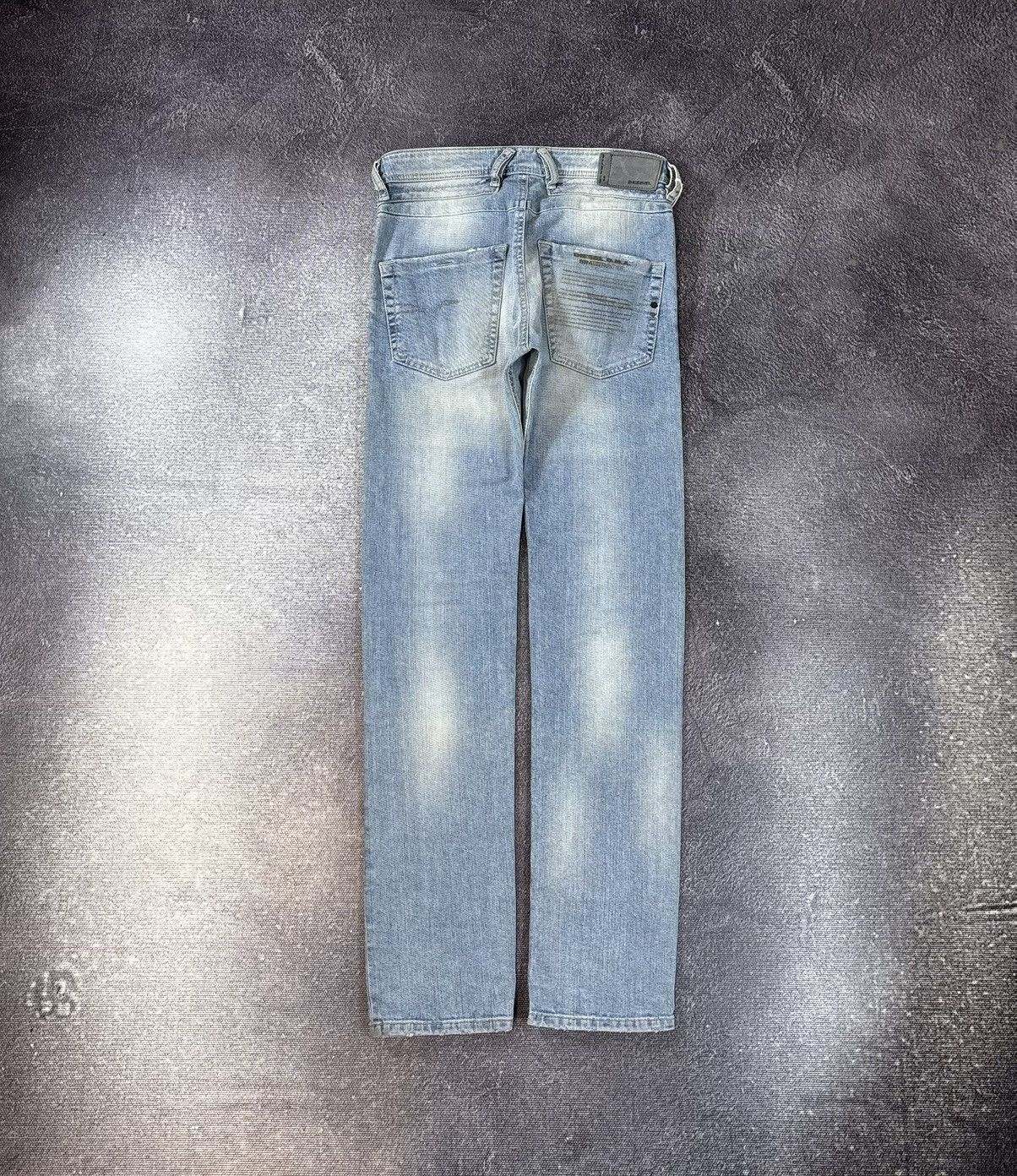 Diesel Diesel Belther NWT Men’s Regular Slim Tapered Denim Jeans Size US 27 - 2 Thumbnail