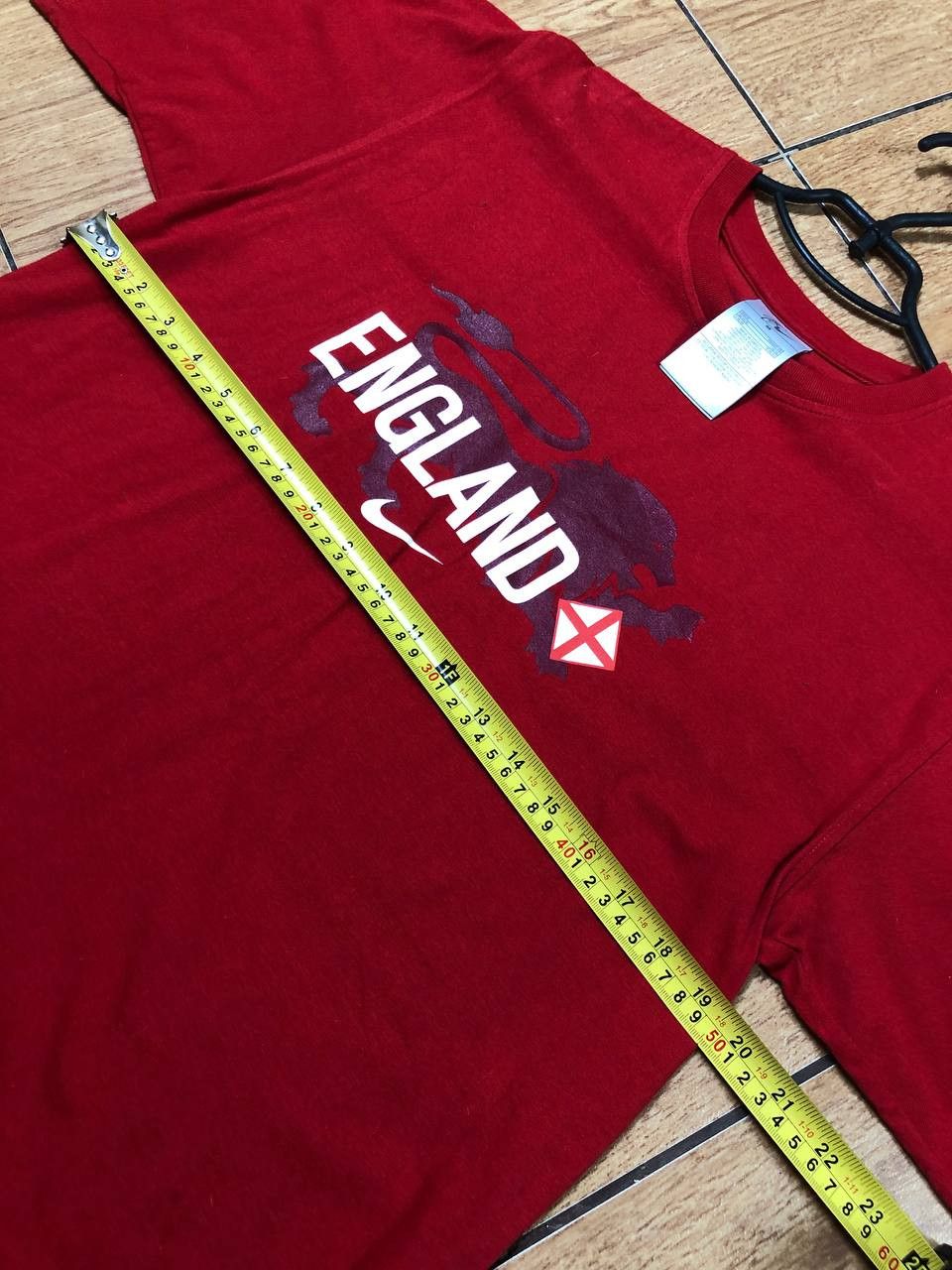 Nike Vintage Nike England Y2K Logo Short Sleeve T-Shirt Size M Size US M / EU 48-50 / 2 - 8 Thumbnail