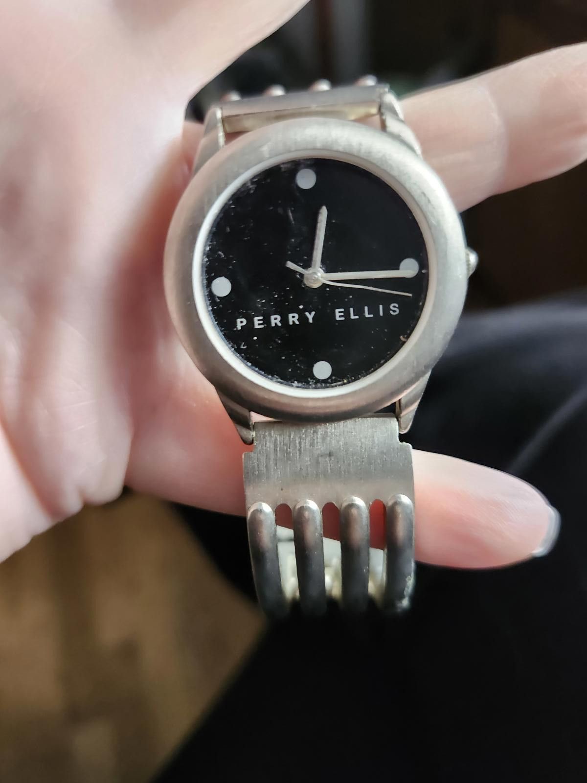 Perry Ellis Perry Ellis wrist watch Size ONE SIZE - 1 Preview