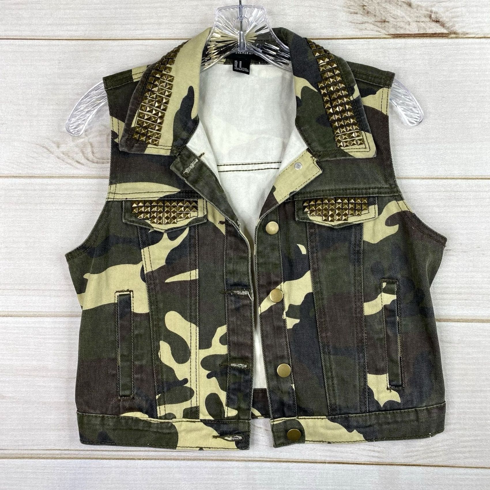 Forever 21 FOREVER 21 Vest Womens M Crop Camo Button Up Denim Punk Studded Jean Y2K 90s Size 32" / US 10 / IT 46 - 2 Thumbnail