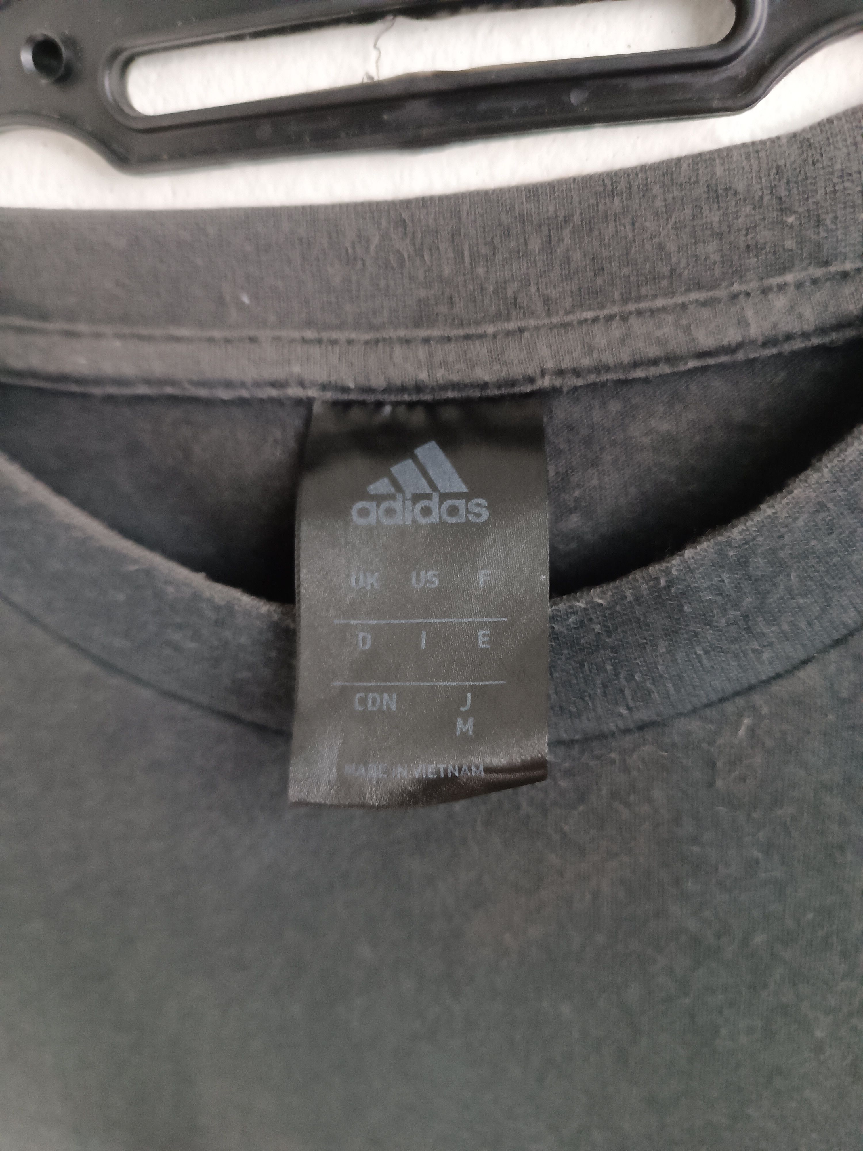 Adidas VINTAGE ADIDAS GOLD EDITION TEE VERY RARE Size US M / EU 48-50 / 2 - 7 Thumbnail