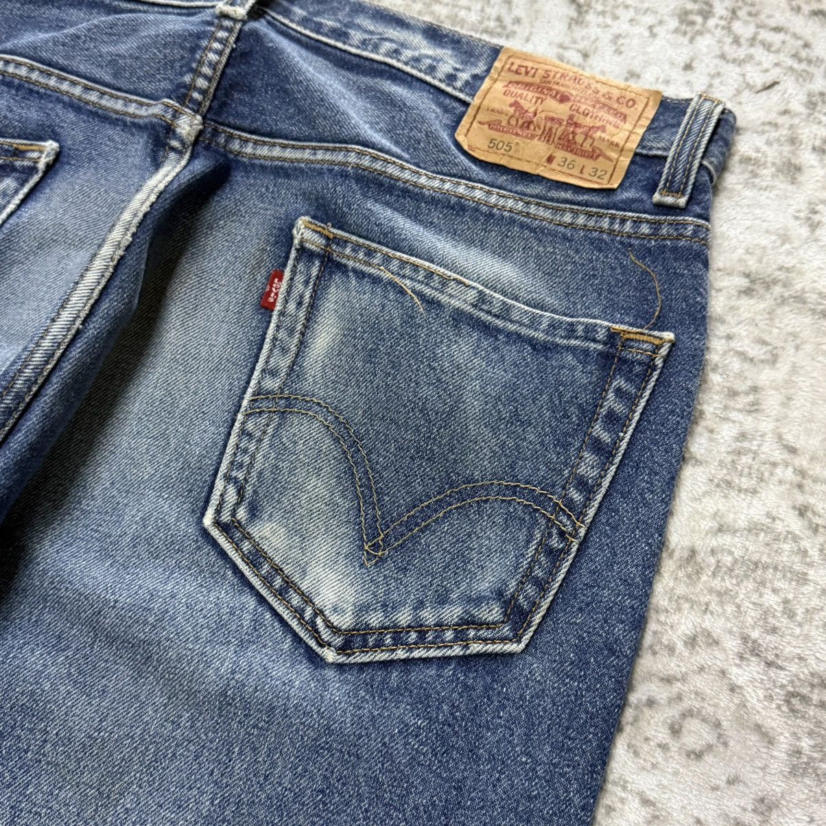Levi's Vintage Levis 505 Regular Fit Patina Fade Wash Jeans Size US 36 / EU 52 - 13 Thumbnail