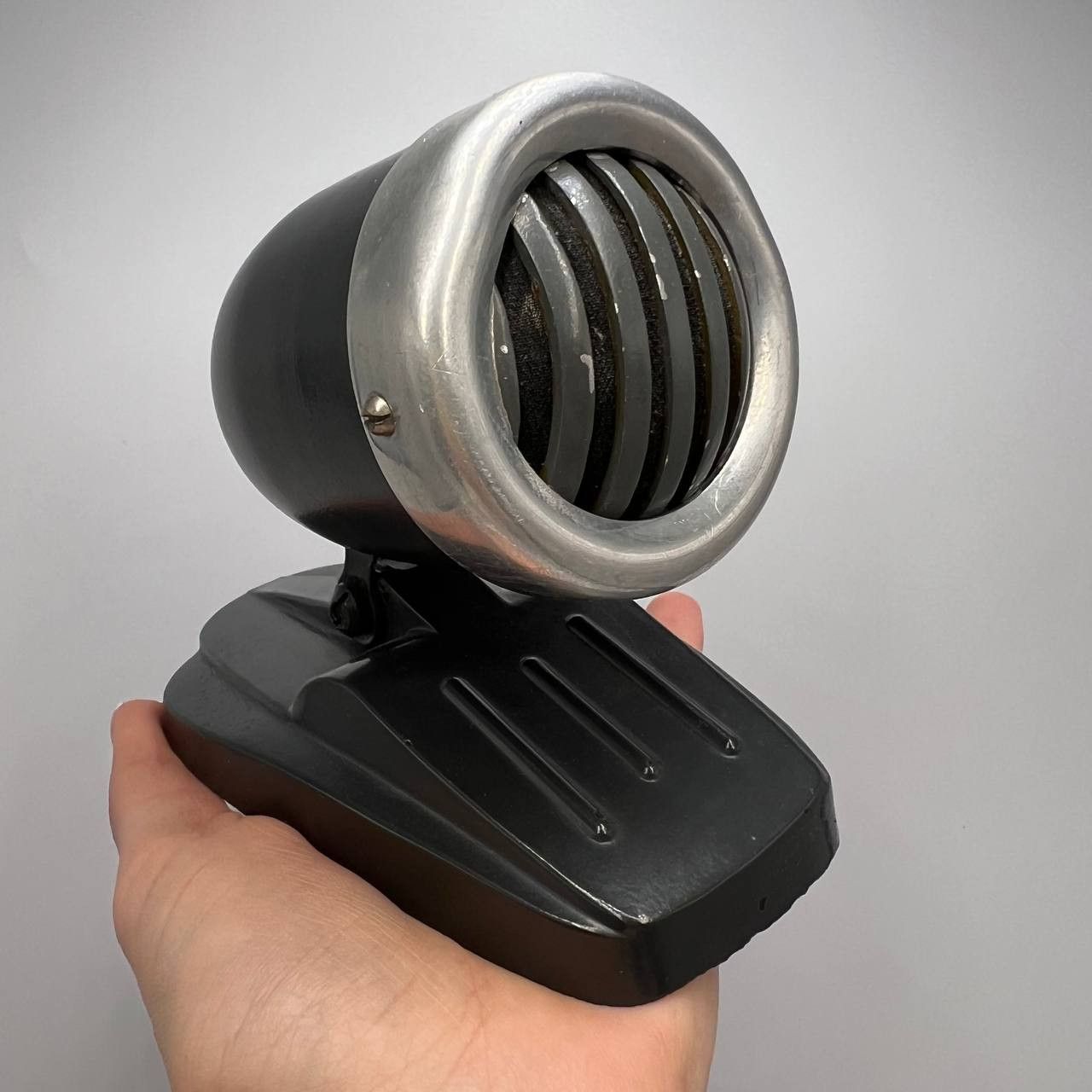Vintage Vintage Retro Microphone Audio Equipment Stationary Odessa Size ONE SIZE - 1 Thumbnail