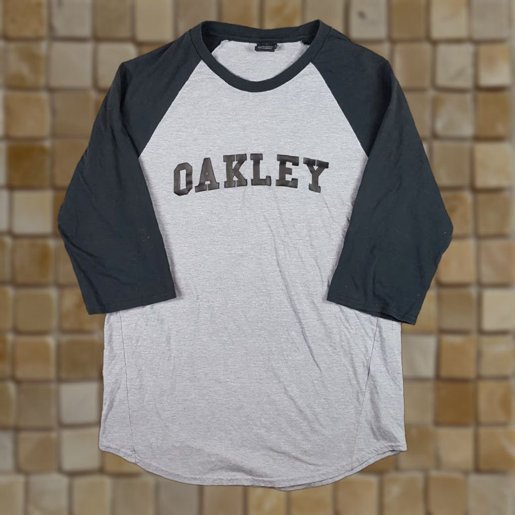 Oakley VINTAGE Oakley T-Shirt Shirt Men S Gray Y2K Raglan 2000s