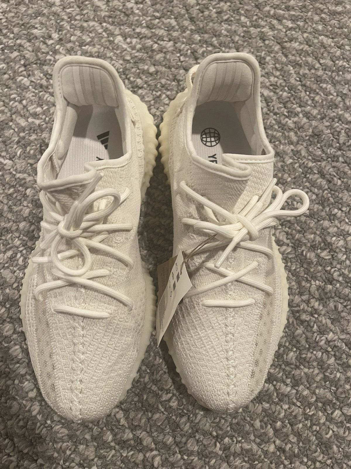 Yeezy Yeezy 350 V2 Bone Size 10 Brand New DS Size US 10 / EU 43 - 4 Thumbnail